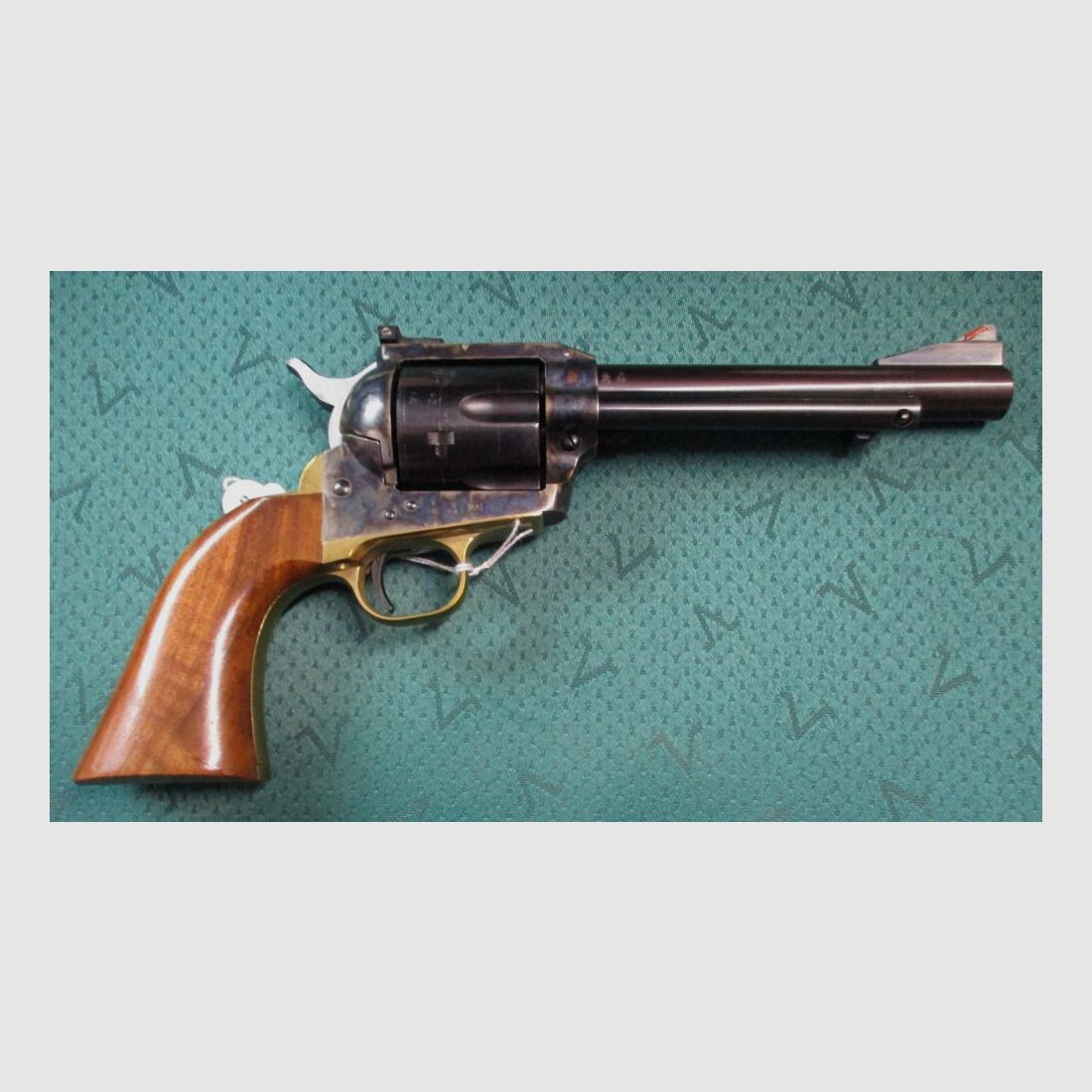 Revolver Uberti Cattlemen 6 inches .44 magnum Cattlemen