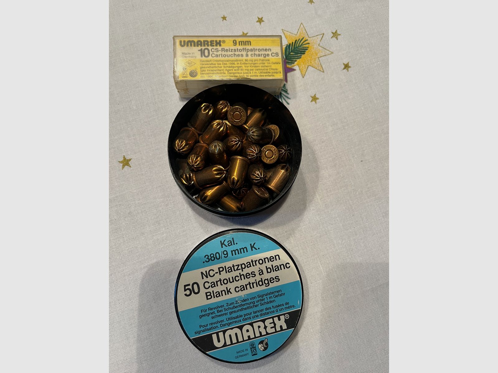 Blank firing pistol with accessories