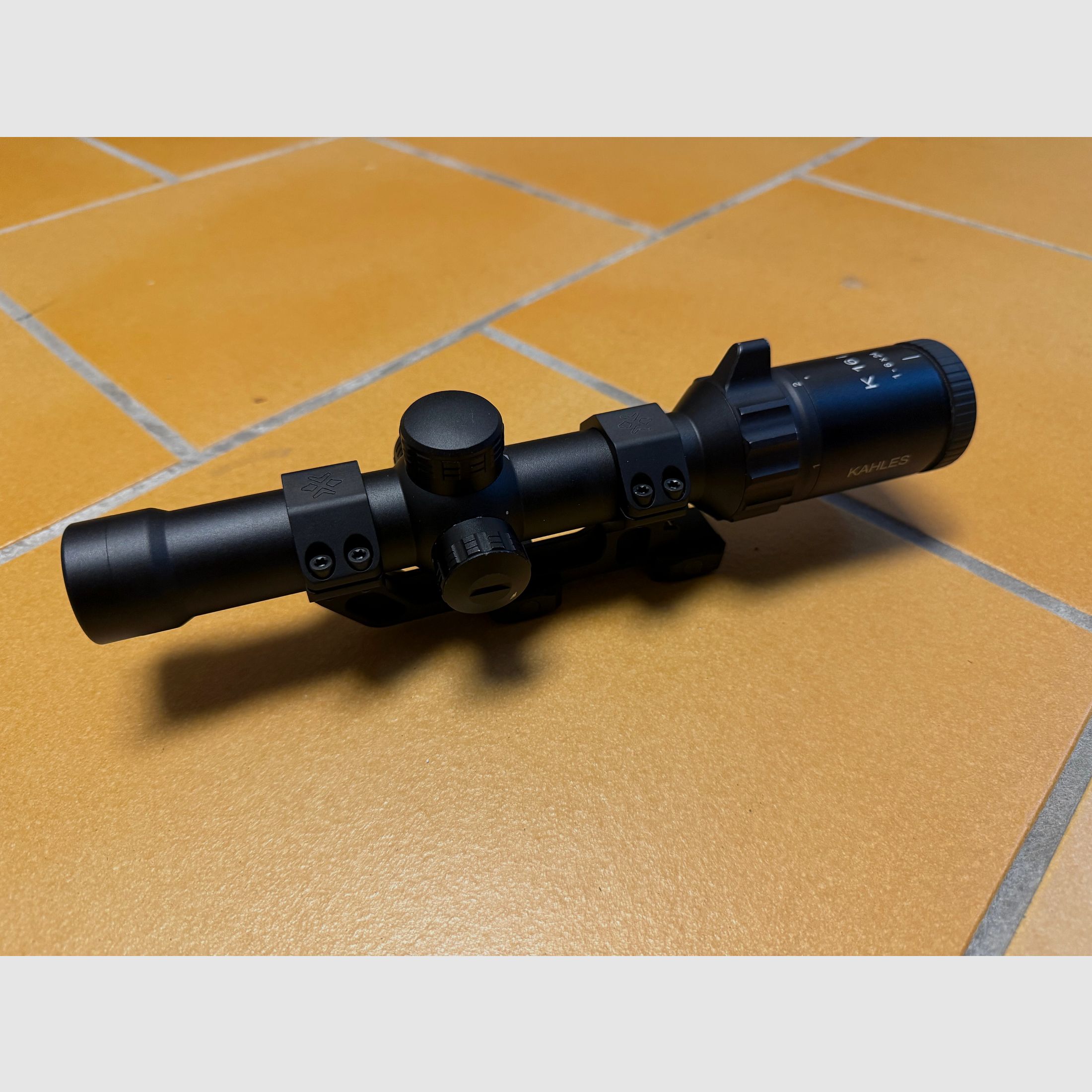 Kahles K16i