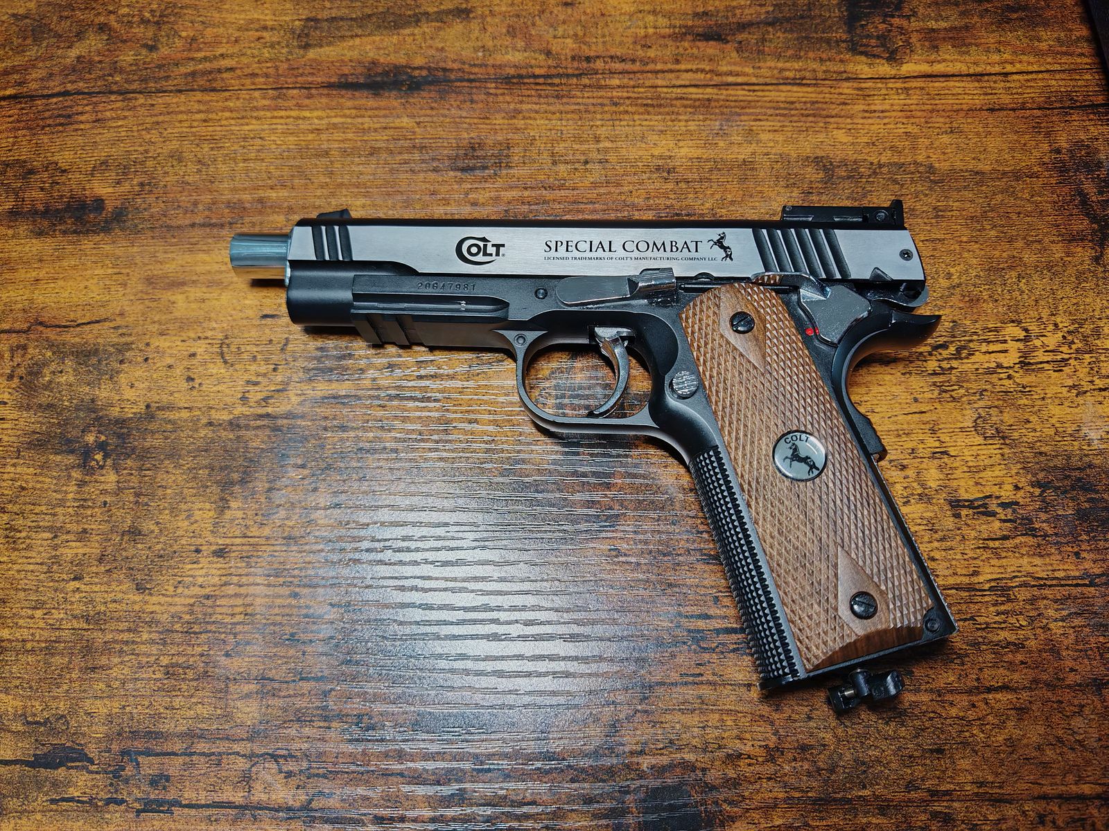 COLT SPEZIAL COMBAT Co2 / 4,5mm (177.) BB