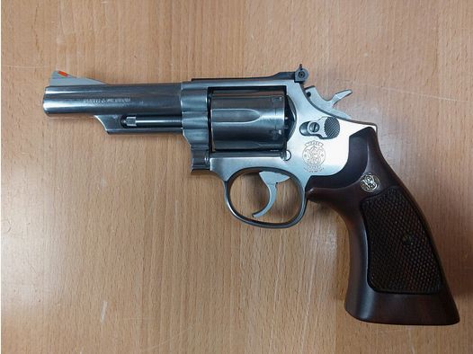 Smith & Wesson, USA M 66 - 2