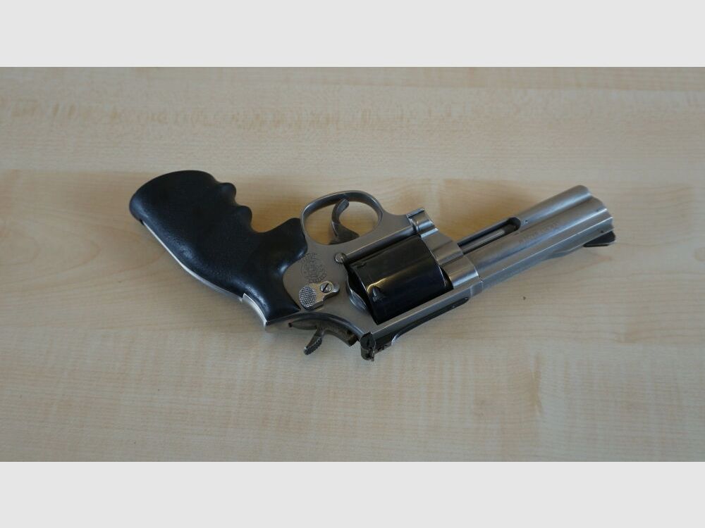 Smith & Wesson 686-4