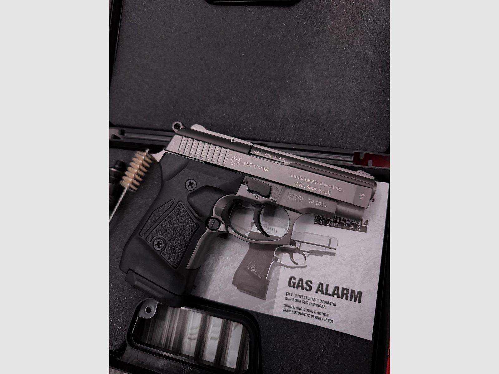 Zoraki 914 - Titan ( NEW ) Shipping Included.