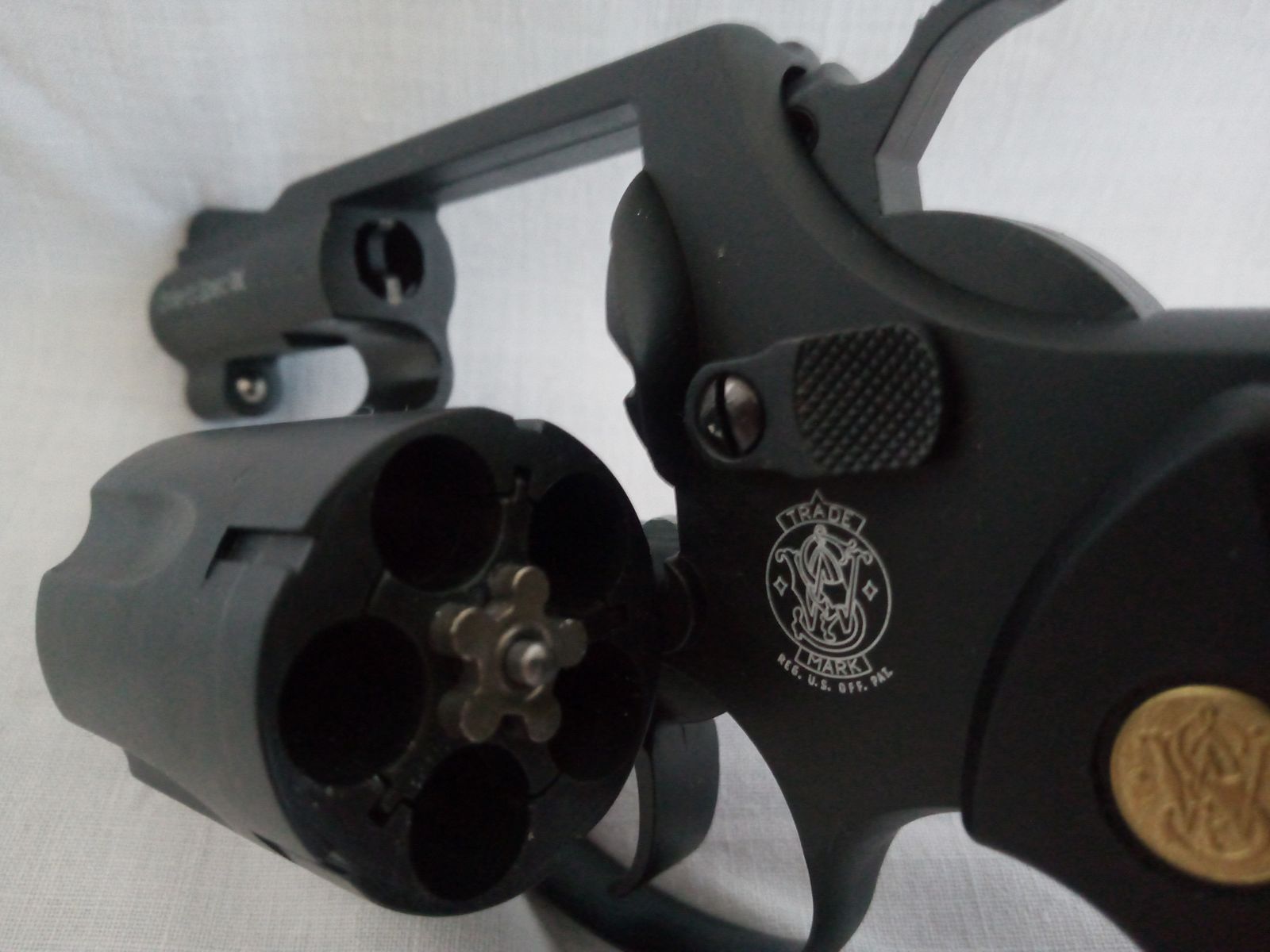 Smith & Wesson "Chiefs Special" / revolver SRS / cal. 9mm R.K. / brunito