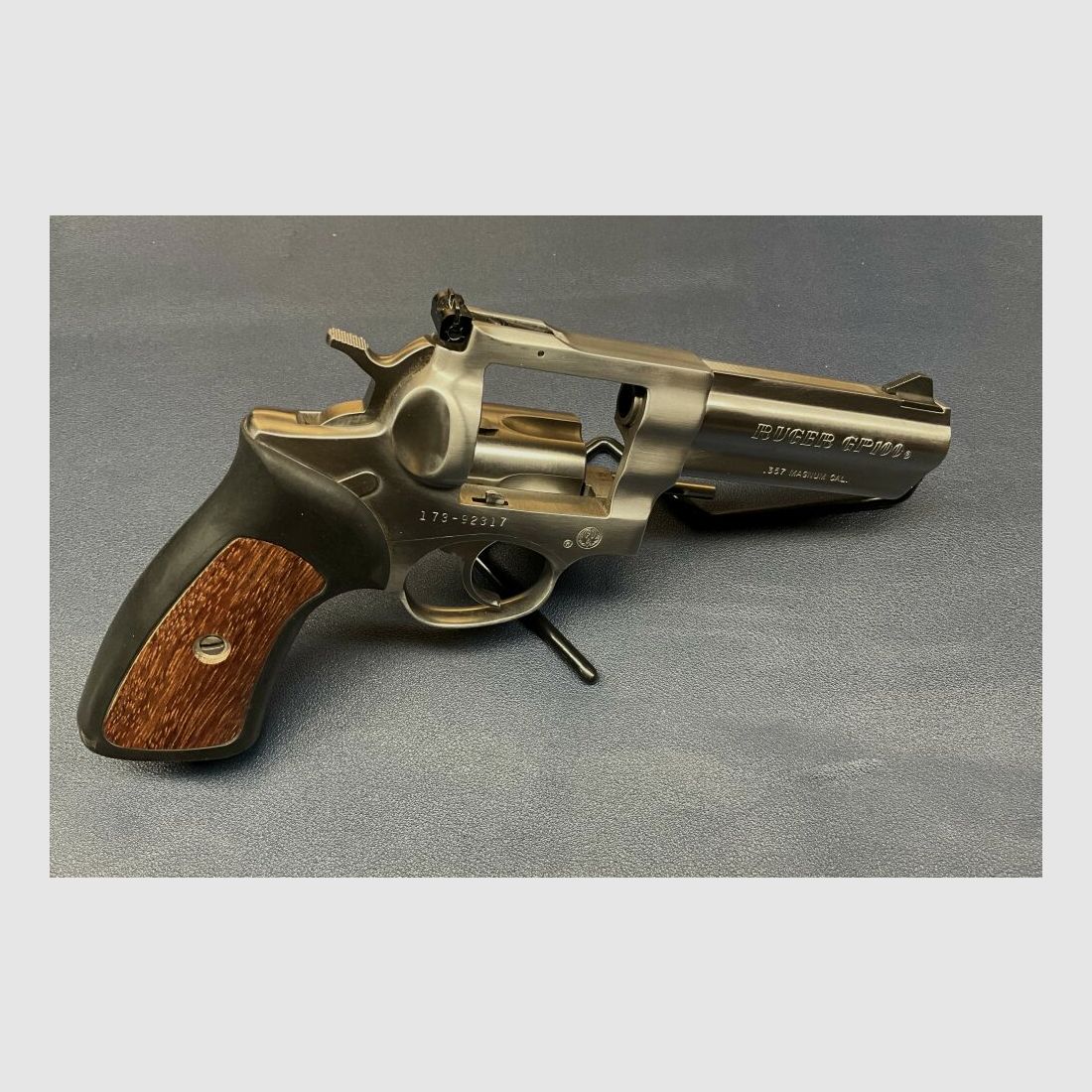 Ruger KGP-141 .357Mag