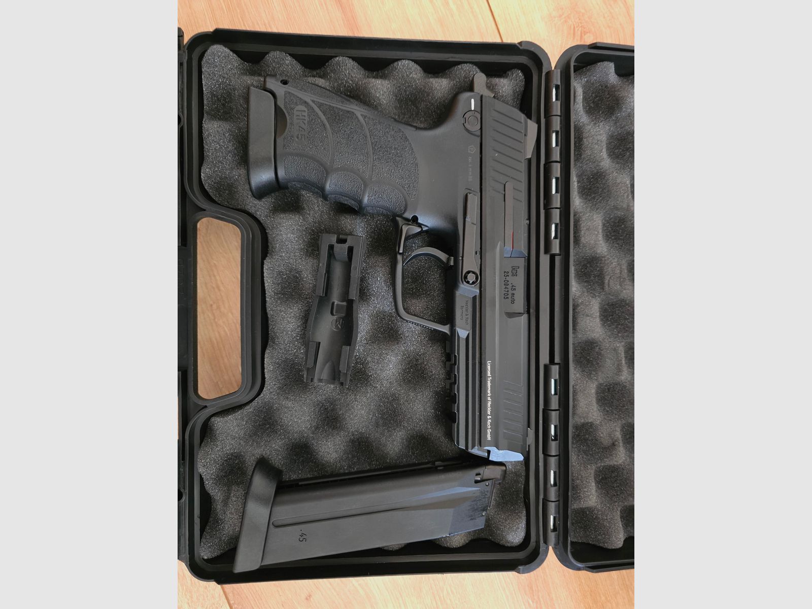 HK 45 Auto Airsoft Metallversion mit viel Zubehör