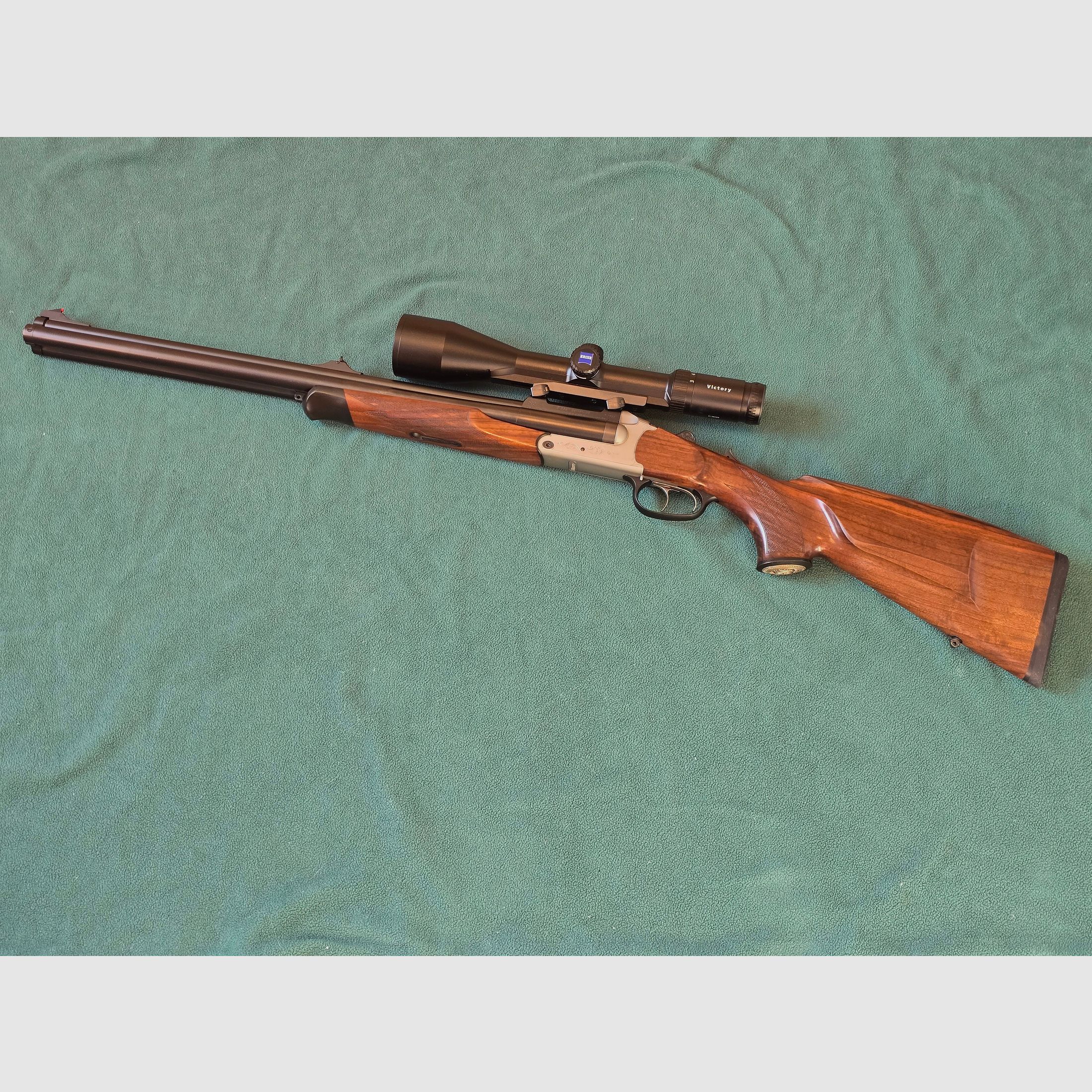 Blaser D99 Duo mit Blaser Sattelmontage und Zeiss Varipoint 3-12 ×56 Leuchtabsehen