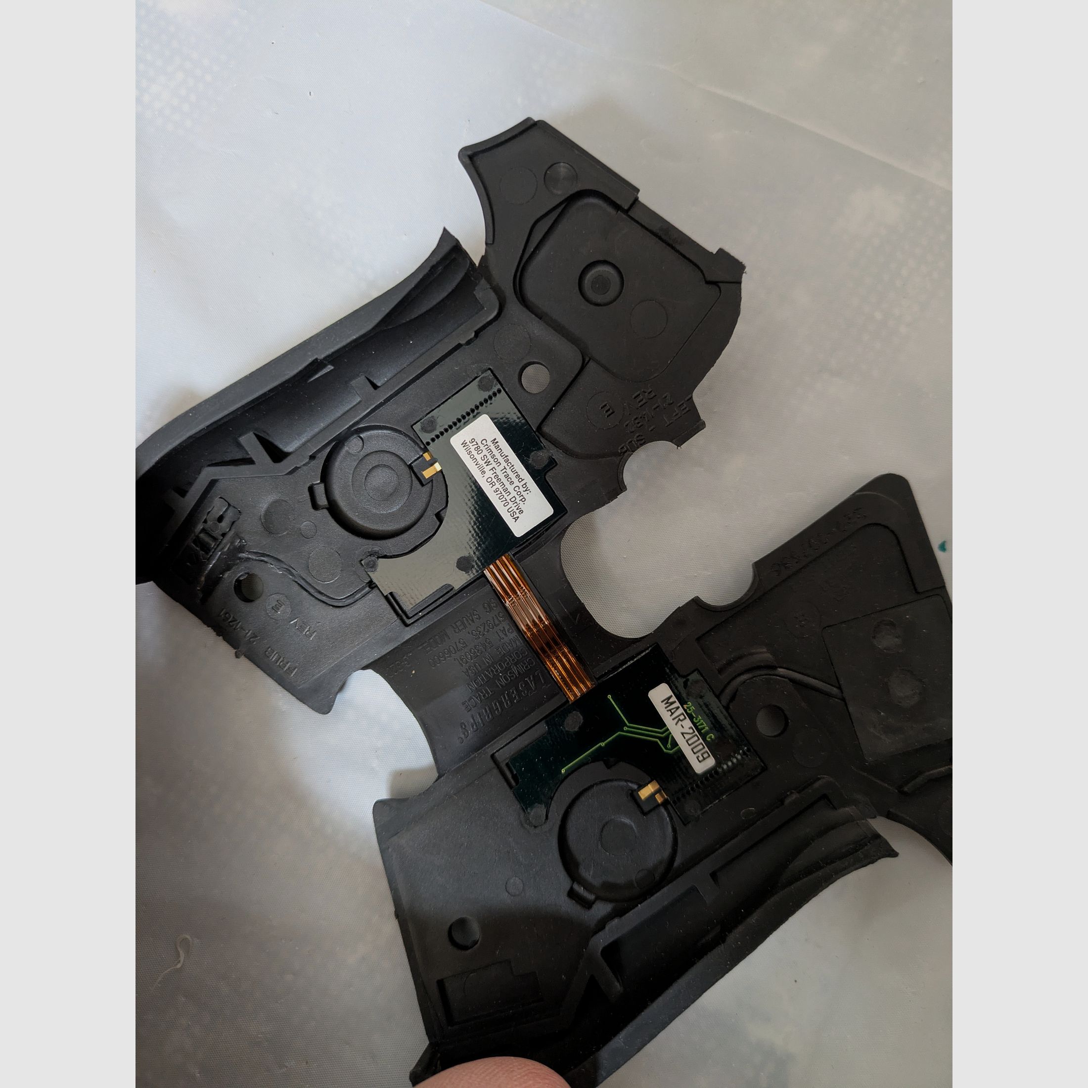 Crimson Trace LG-320 Lasergrips 