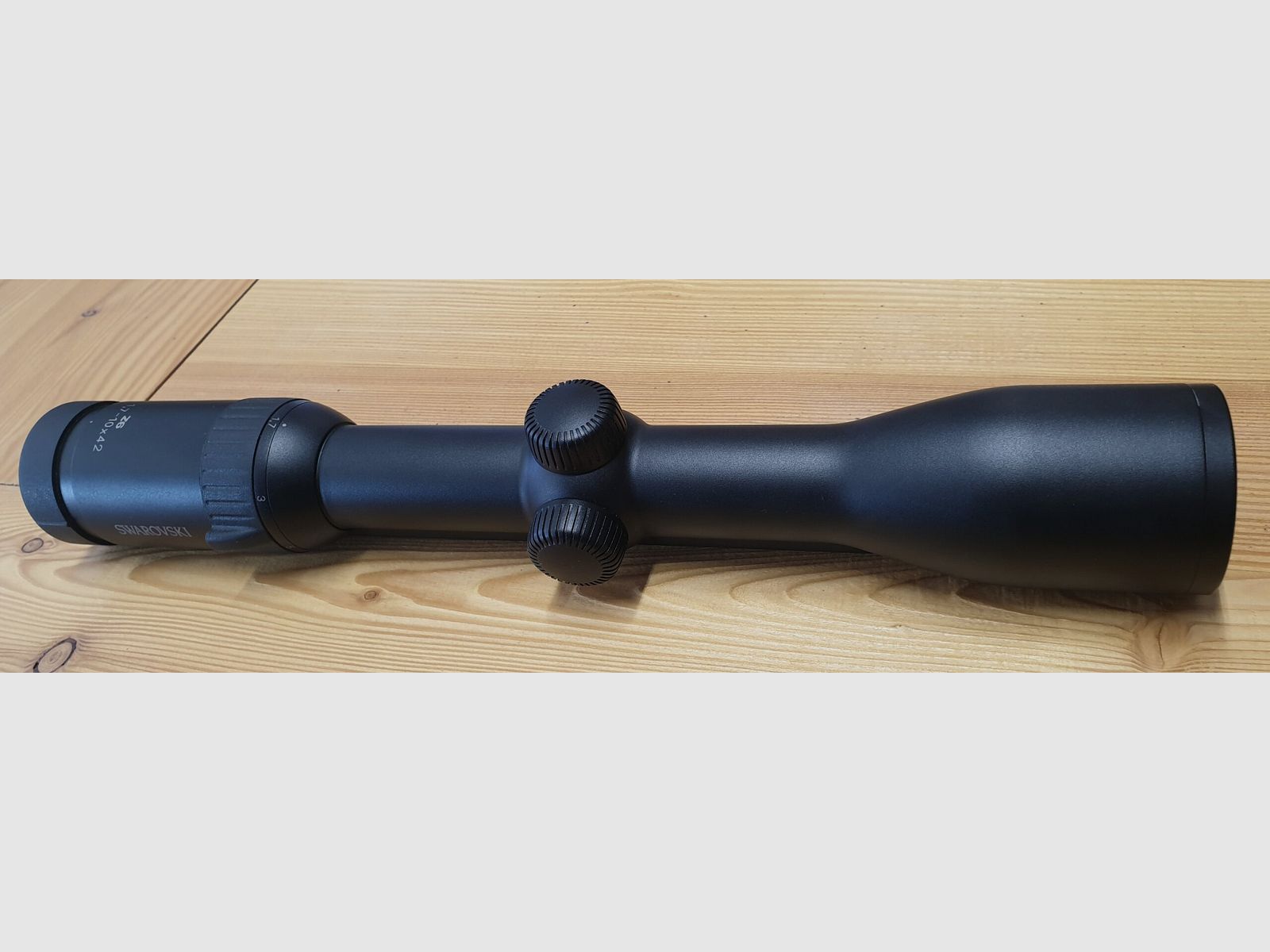 Swarovski Z6 1.7-10X42 Zielfernrohr mit Schiene