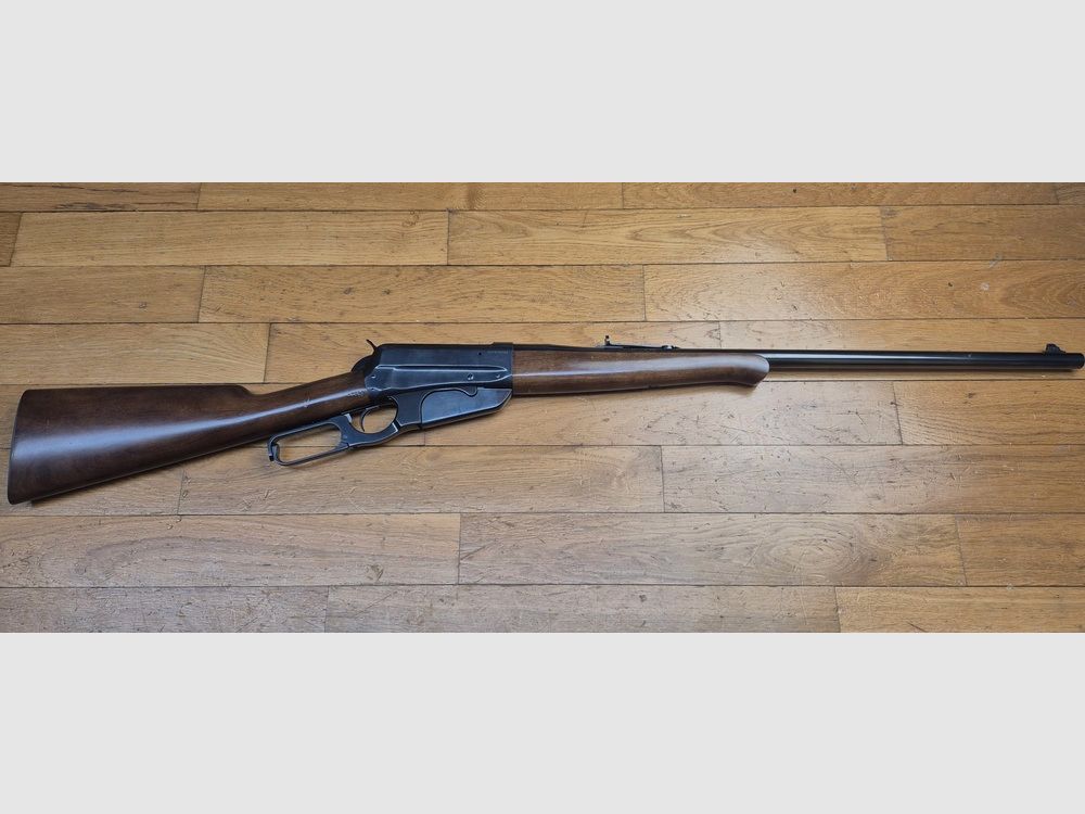 Prachtige Winchester 1895 – Formidabel kal. 30.06 – Uitstekende afwerking door Miroku in Japan voor Browning – Zeer mooi hout, minstens Grade V – Prachtige loop en perfecte mechanica – Wapen in zeer goede staat – TBE+!, afbeelding 27 van 40