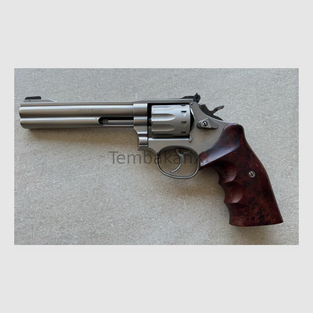 Smith & Wesson 617-2 .22lr