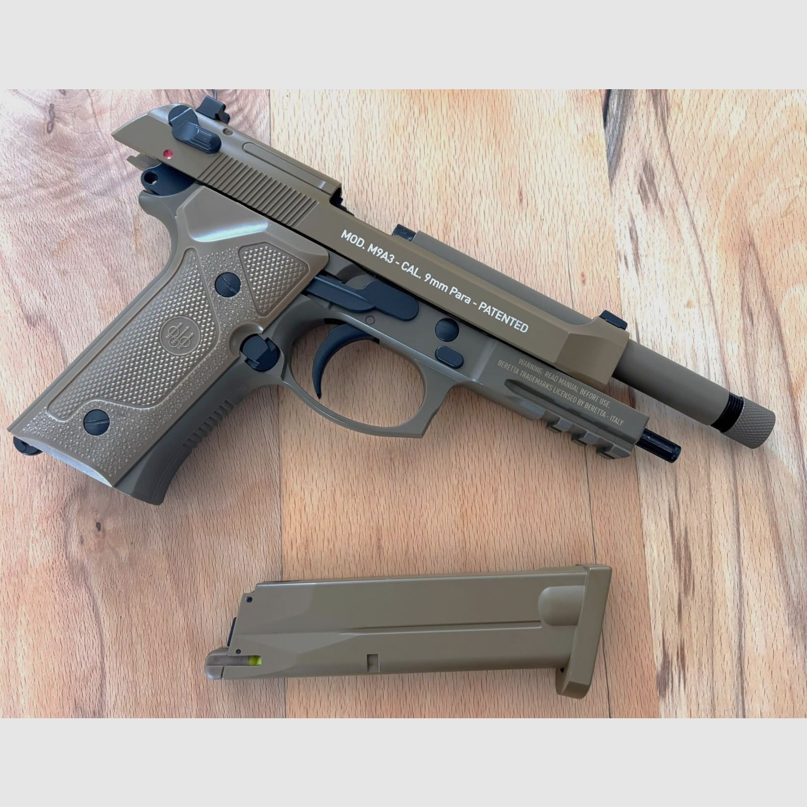 Beretta 6 mm BB Co2 in tarn Full Blowback