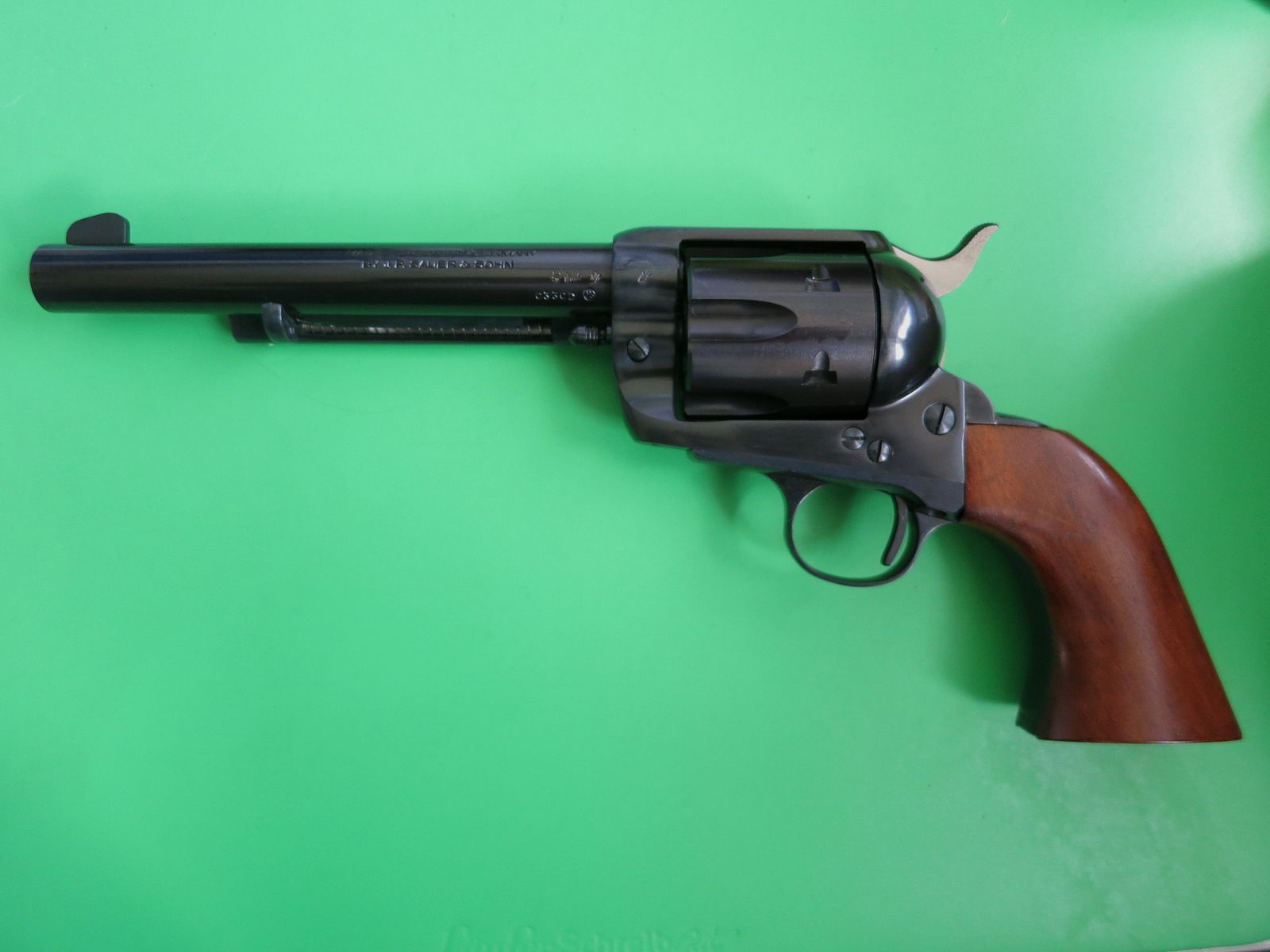 Western revolver, FJ. P. Sauer & Sohn, Western six-shooter, .44 RemMag, collector's condition #65, image 1 of 13