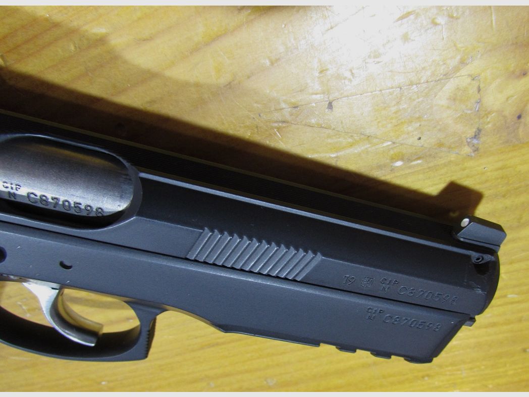 Pistole Selbstlade CZ 75 SP01 Shadow mit Koffer und 2 zusätzlichen Magazinen in sehr gutem Zustand, Bild 5 von 6