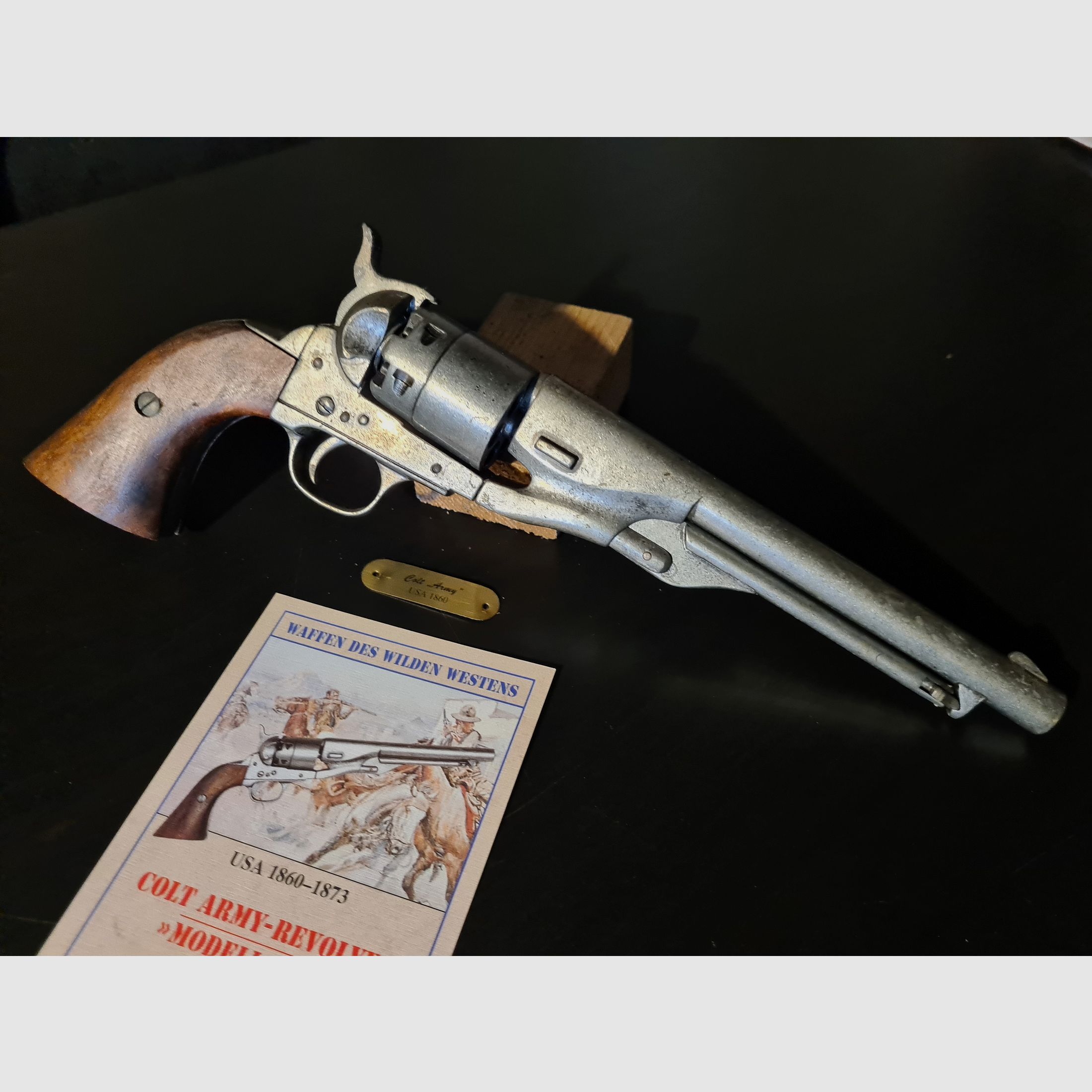 COLT ARMY-REVOLVER MODELLO 1860