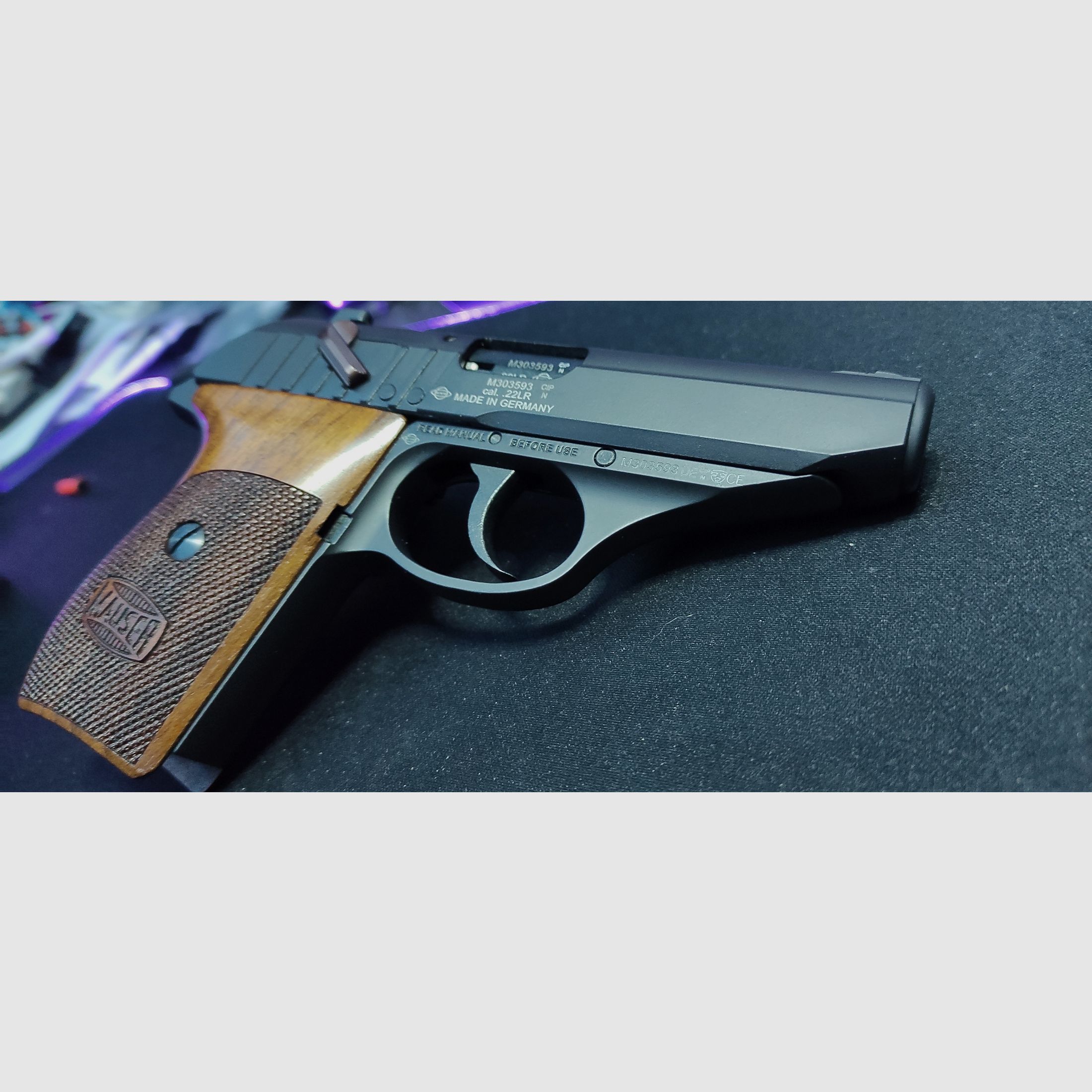 GSG Mauser HSr mit Walnuss-Holzgriffschalen .22lr HV - Selbstladepistole