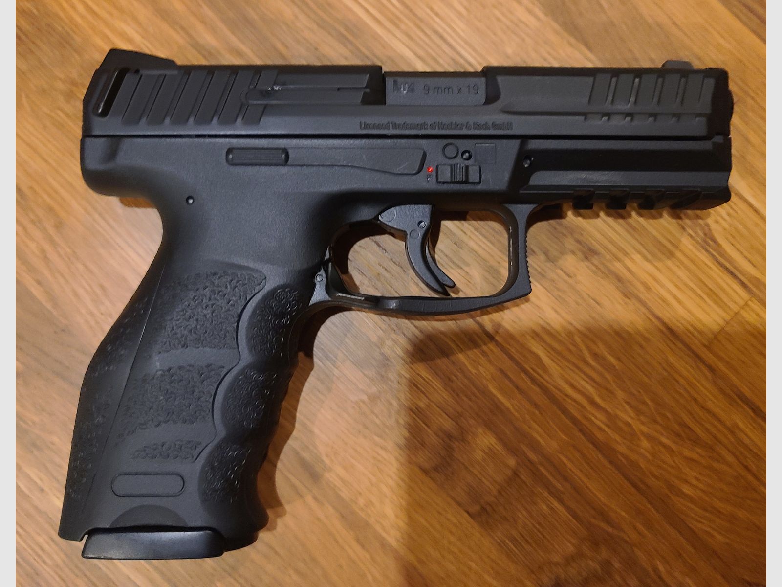 Heckler & Koch HK VP9 CO2 Blowback Luftpistole 4,5mm BB