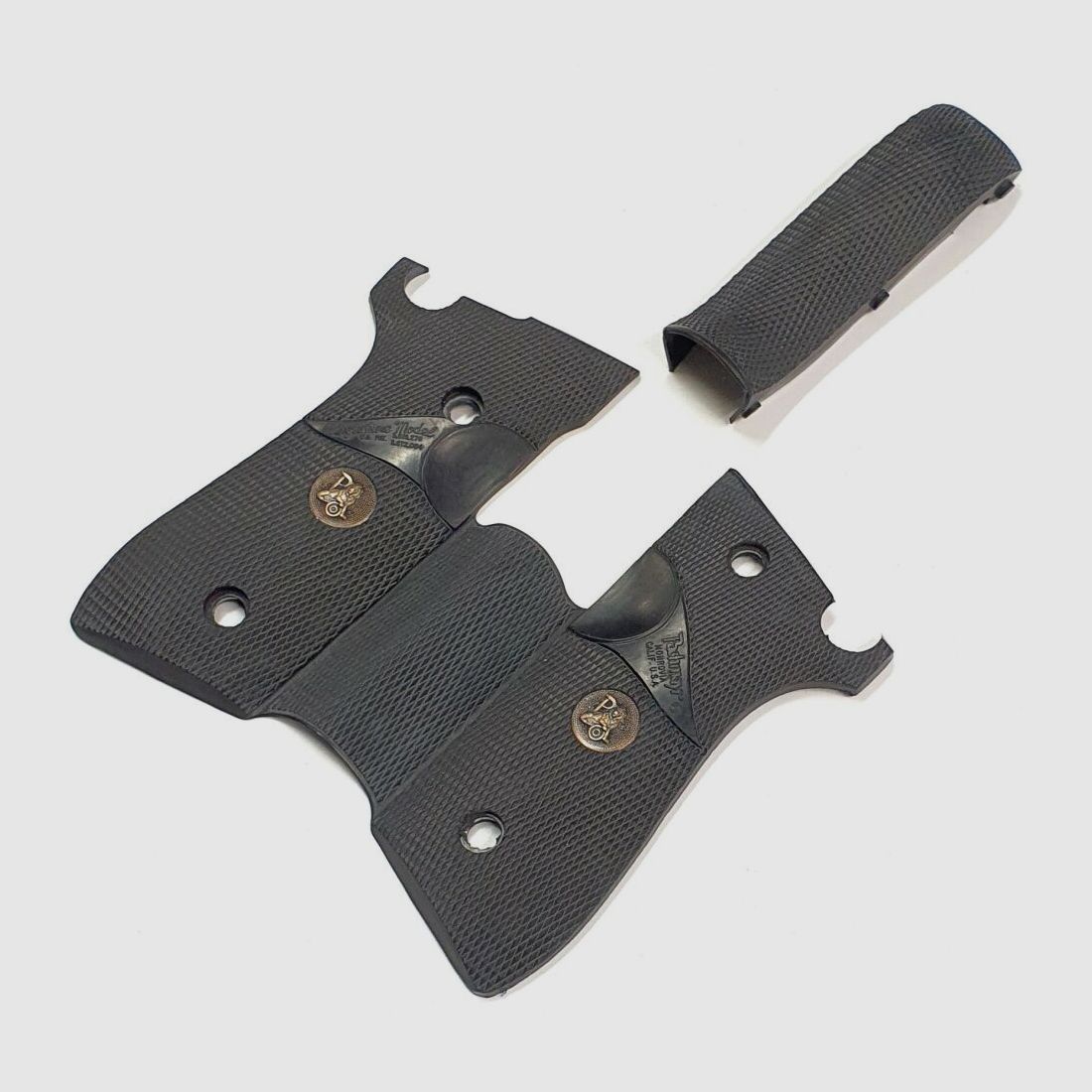 Pachmayr Pachmayr grips for Taurus PT-99 pistol, image 2 of 6