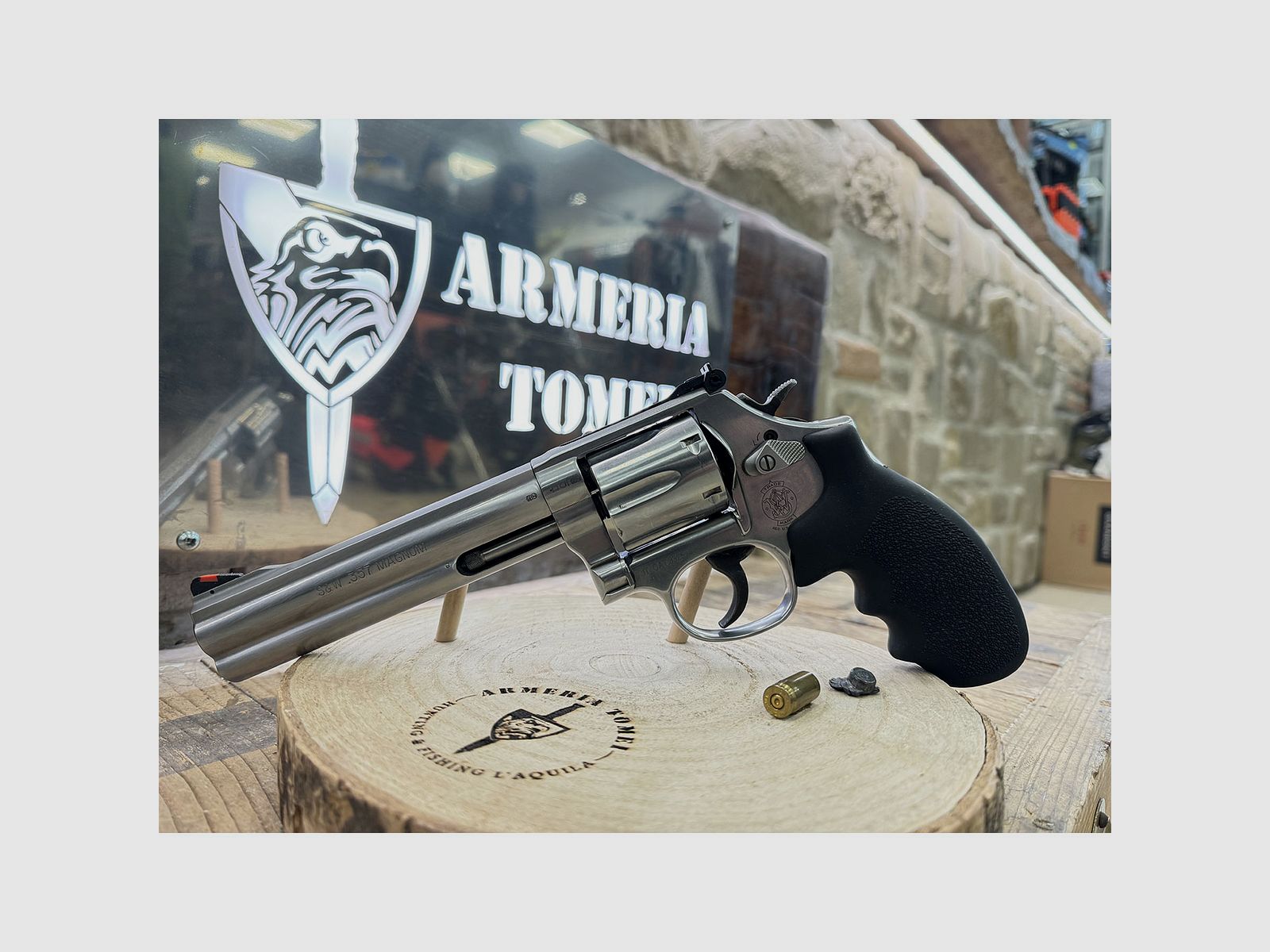 USED – REVOLVER – SMITH & WESSON MOD. 686 6" cal. 357 Mag., image 1 of 7