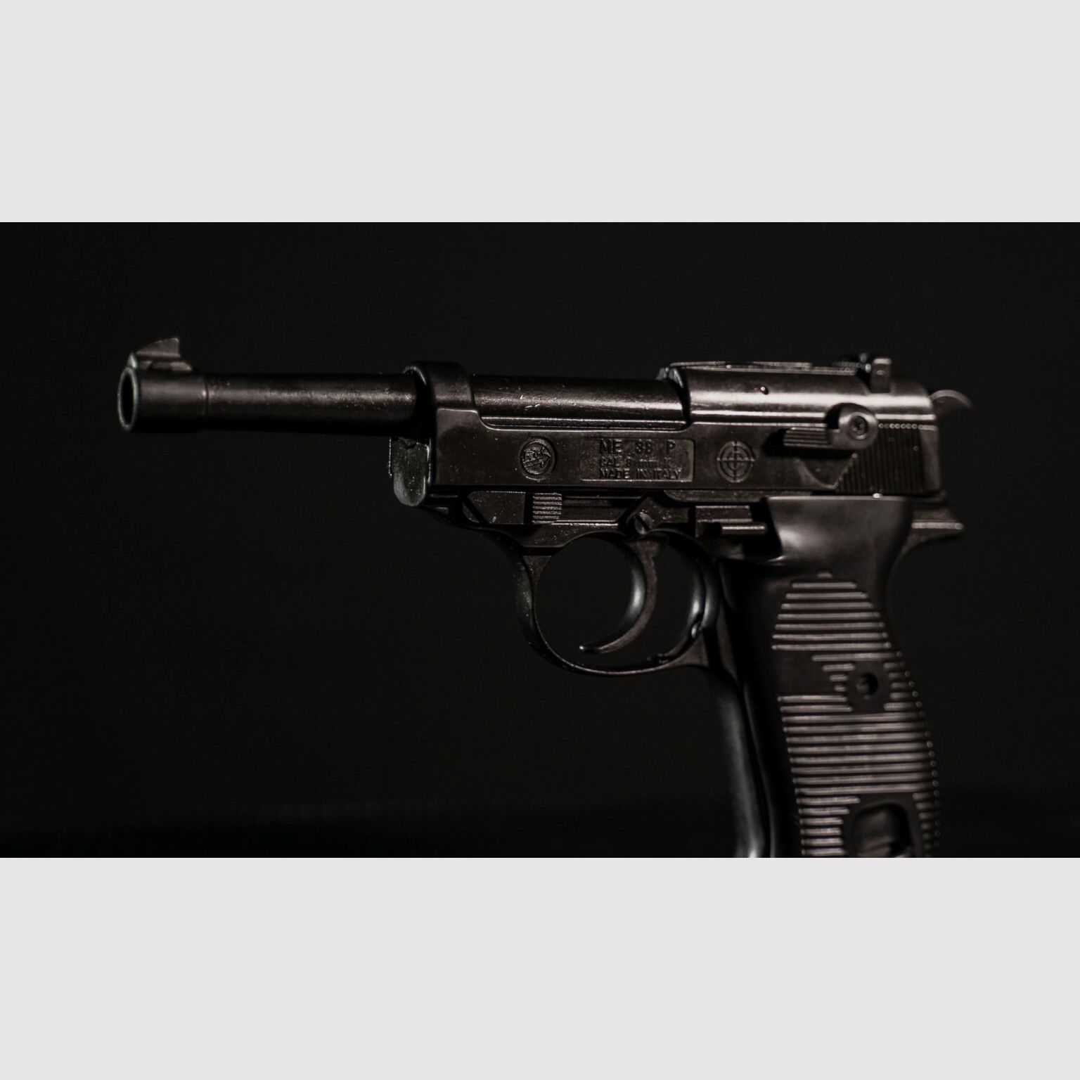 PISTOLA A SALVE BRUNI MOD. ME 38 P CAL. 8 MM, immagine 2 di 2