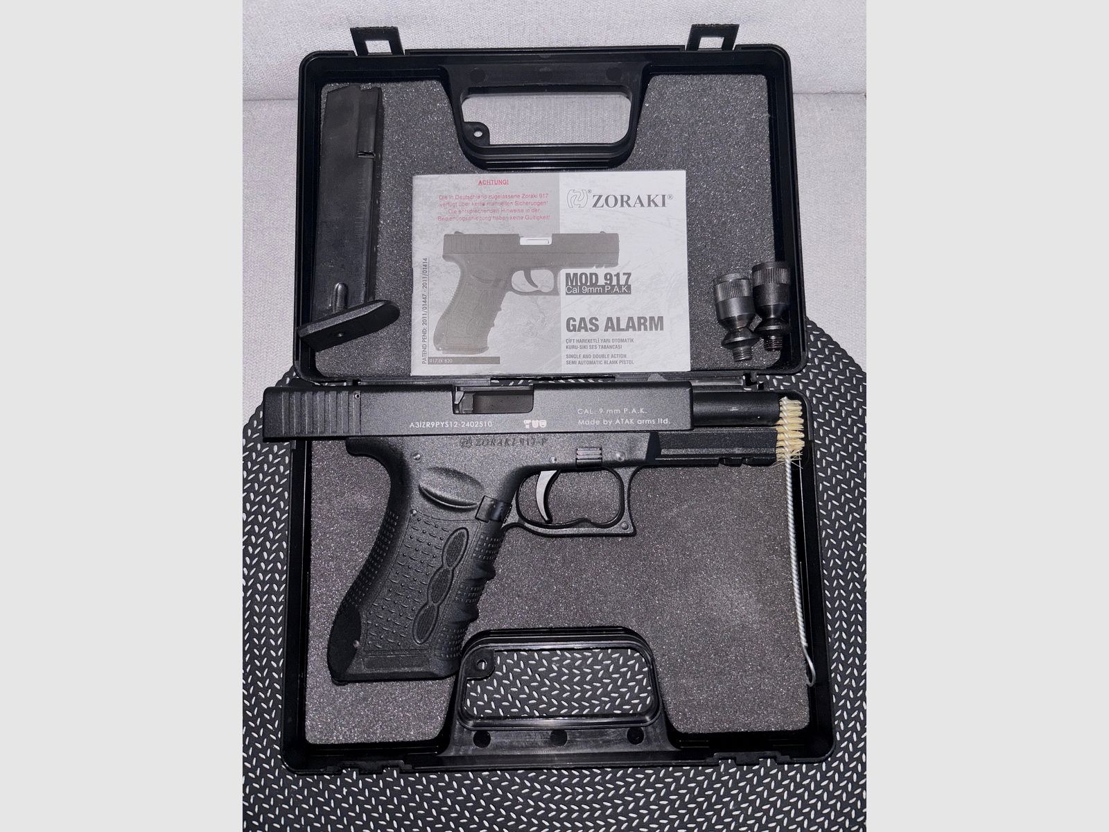Zoraki 917-P 9 mm P.A.K. Schreckschusspistole mit Zubehör