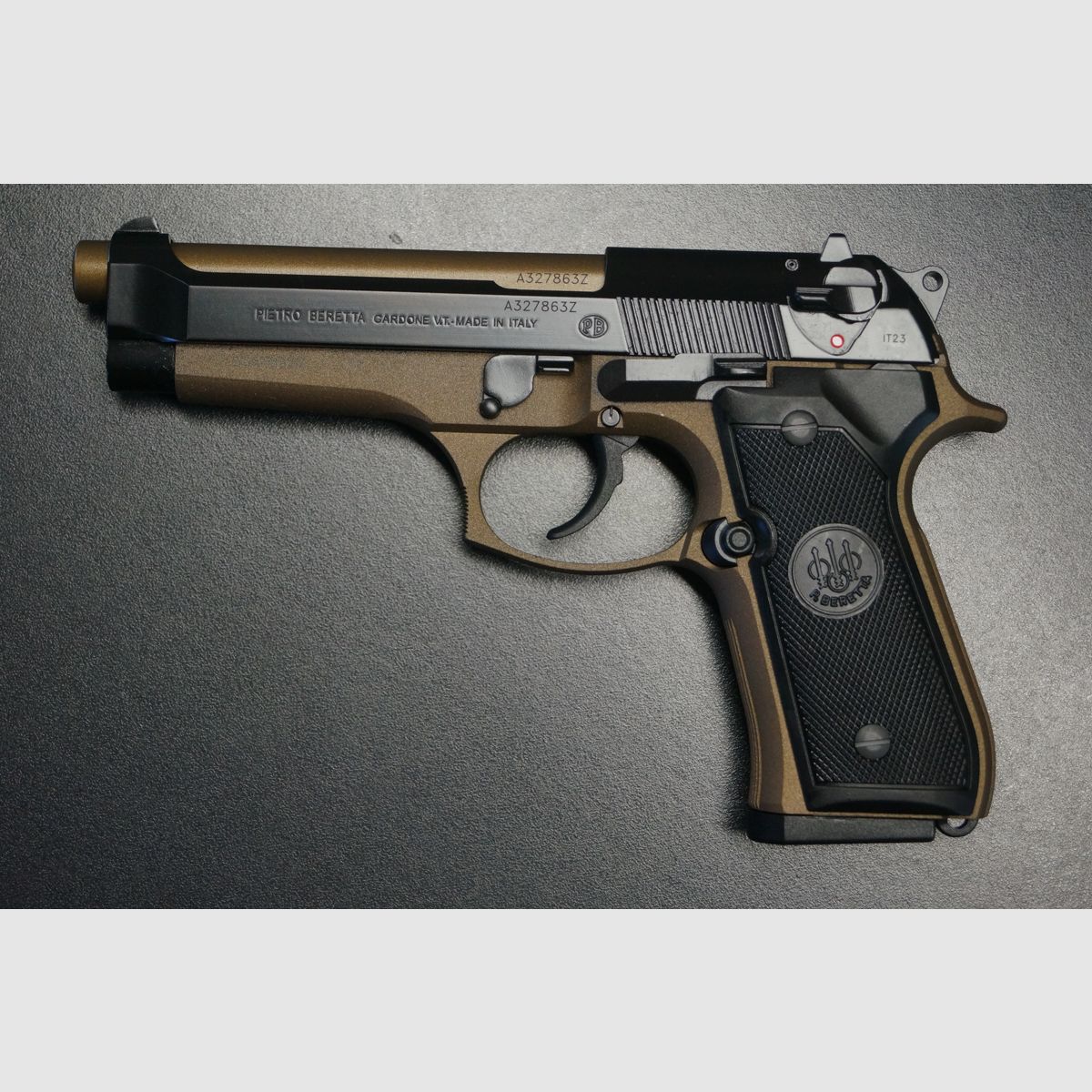 Beretta 92 FS Bronze, Bild 5 von 5