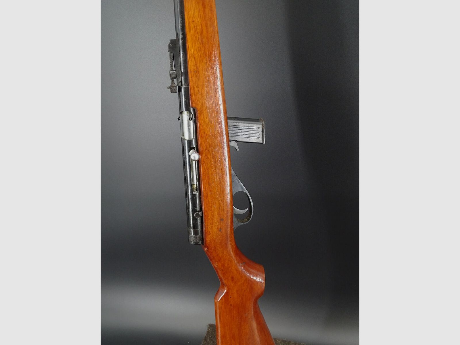 Umarex JW 10 Norinco semi-automatisch geweer kaliber .22lr met schroefdraad 1/2x20 UNF JW 10