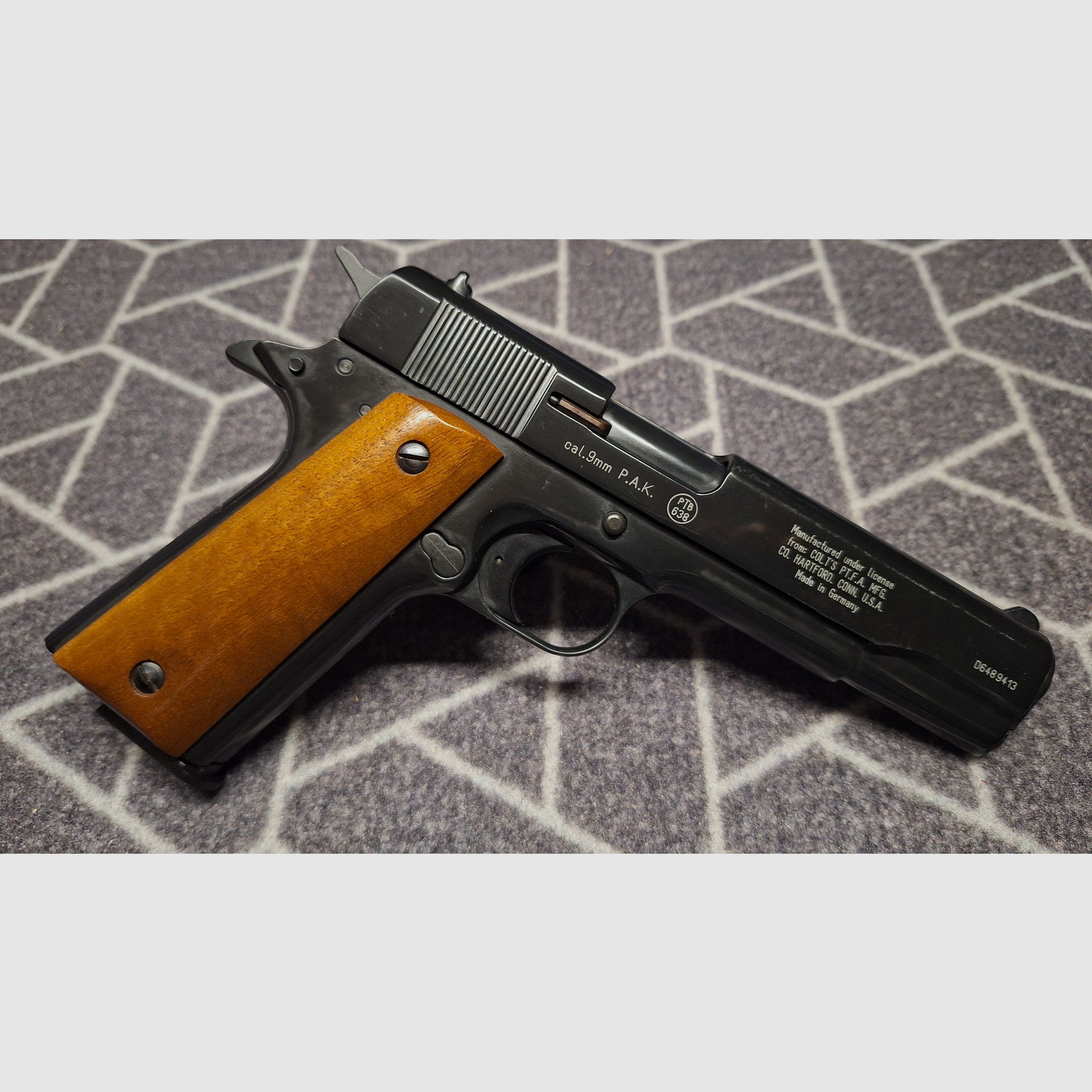 Colt Government 1911 A1 SRS pistol black wooden grips 9 mm P.A.K. new!