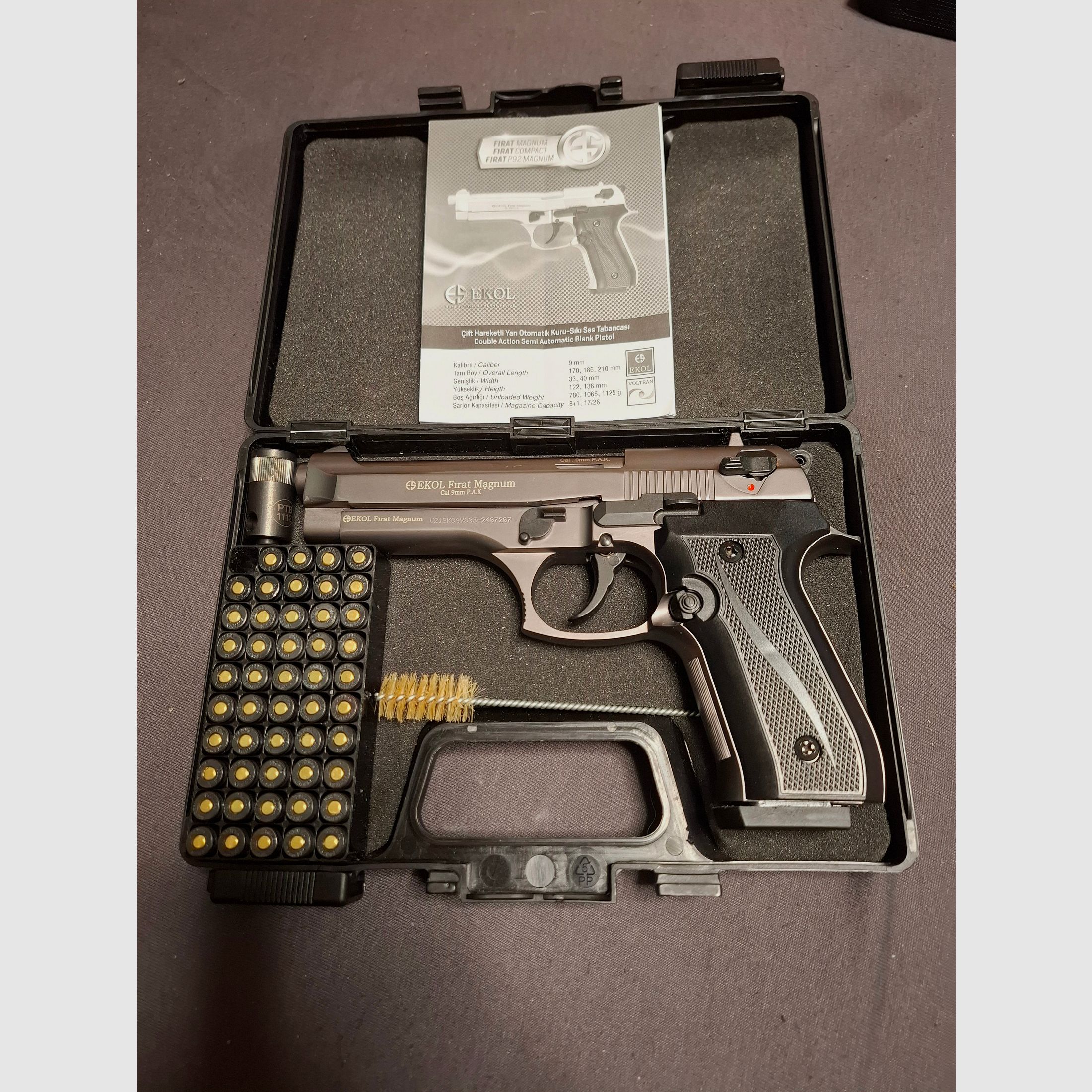 Ekol Firat Magnum Titan 9mm P.A.K. met munitie