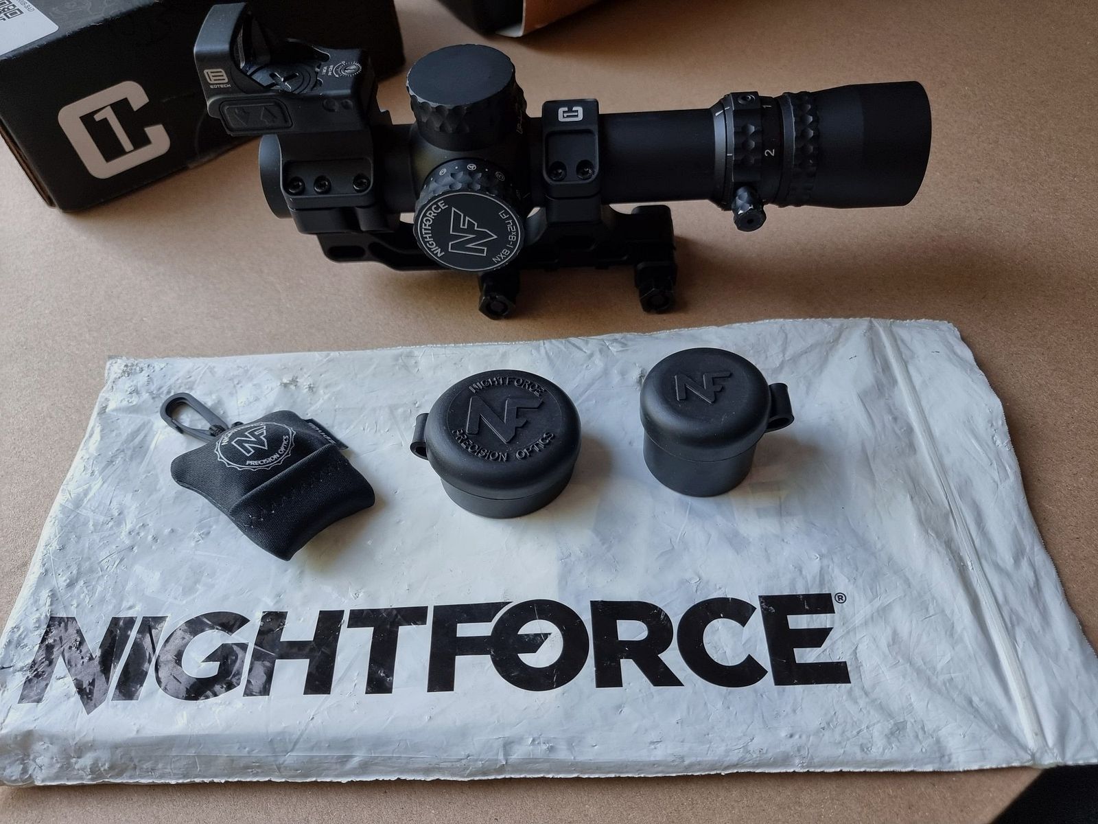 Nachtkraft NX8 1-8x24 MRAD + Eotech EFLX + Badger Ordnance C1 - OPTIEK COMPLEETSET !
