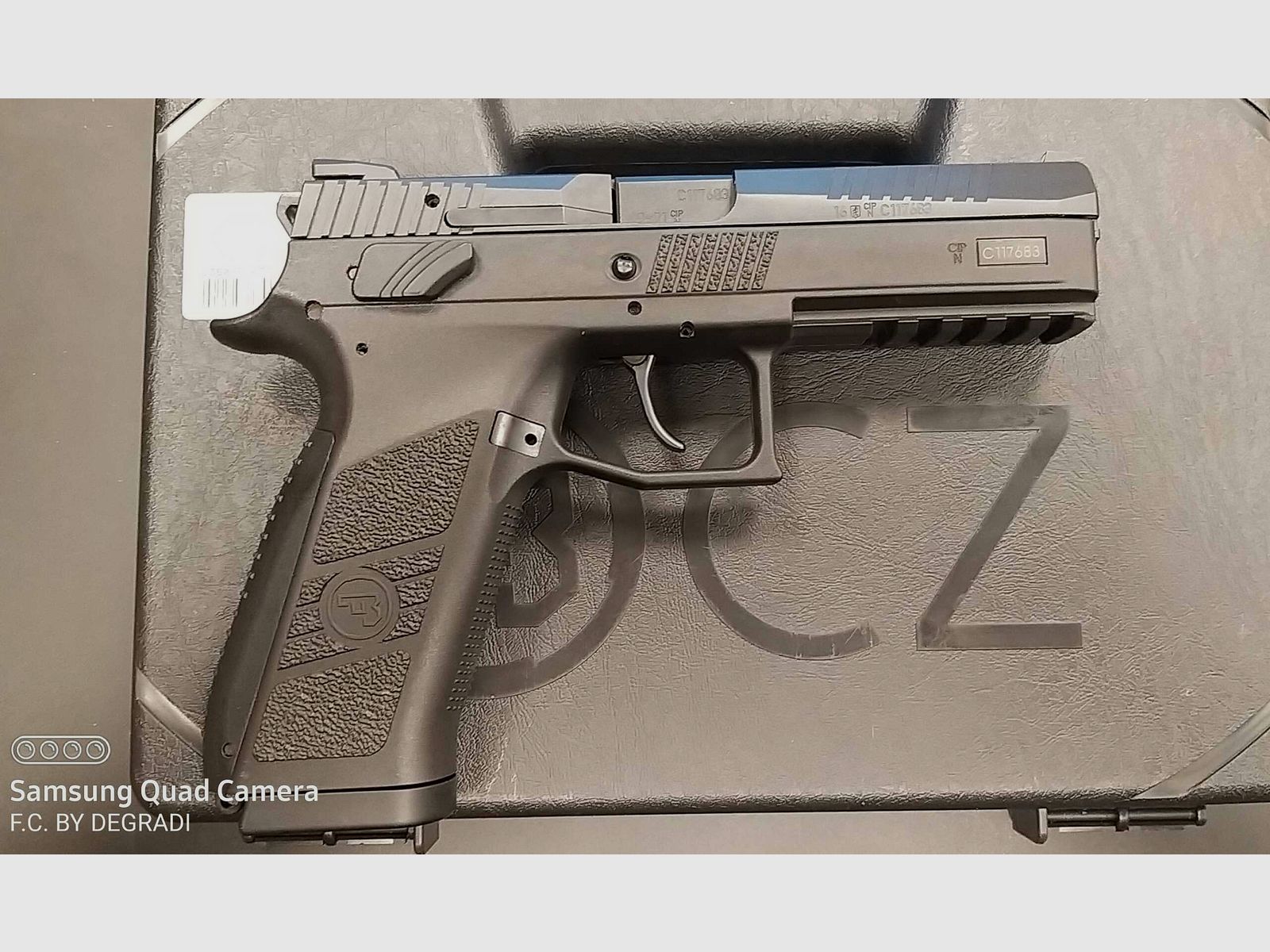CZ MODELLO P-09 9X21, image 2 sur 3
