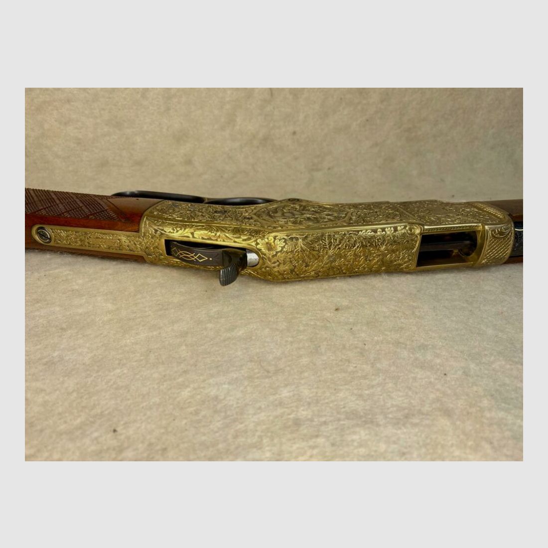 Uberti 1866 - .22lr - Arma de colección - Grabado a mano