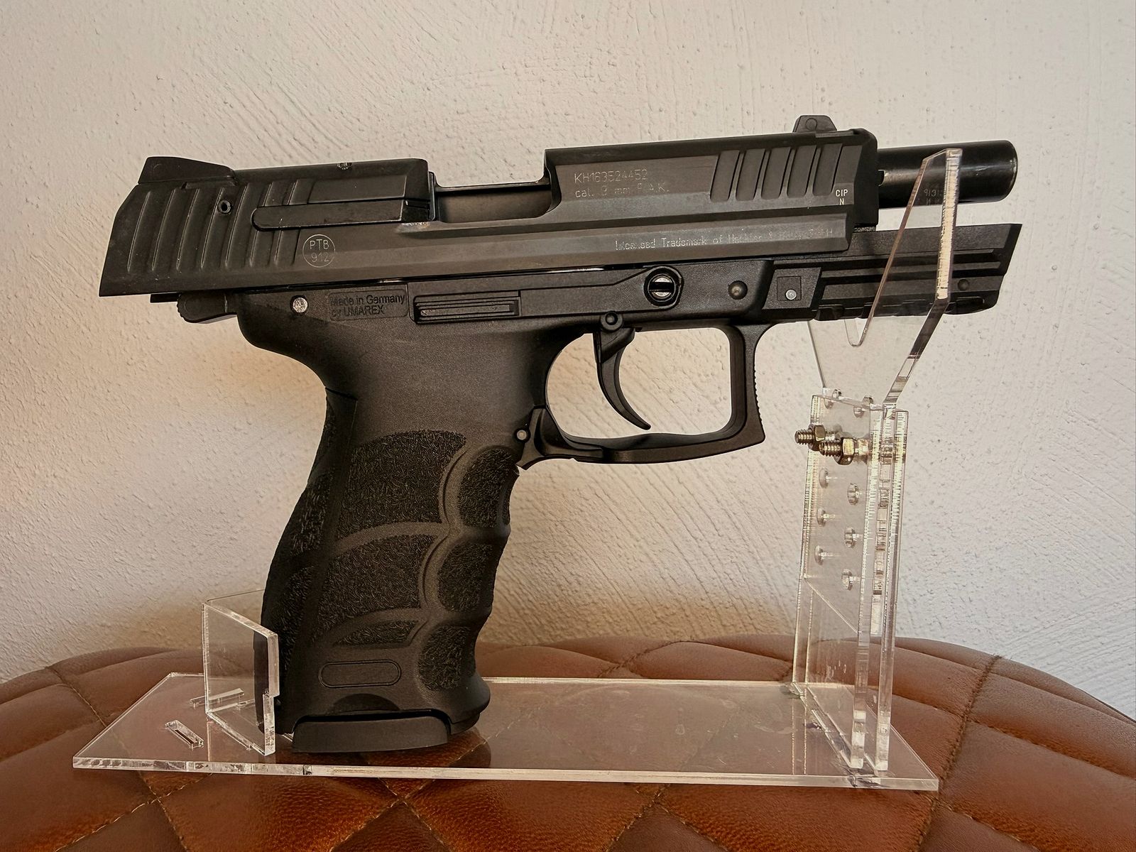 Heckler & Koch P30 Schreckschuss-pistool 9 mm P.A.K. geblauwild
