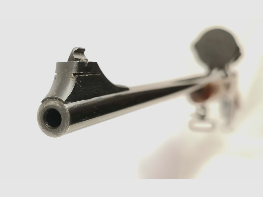 Zastava zonder * met Zeiss Diatal 8x56 T*