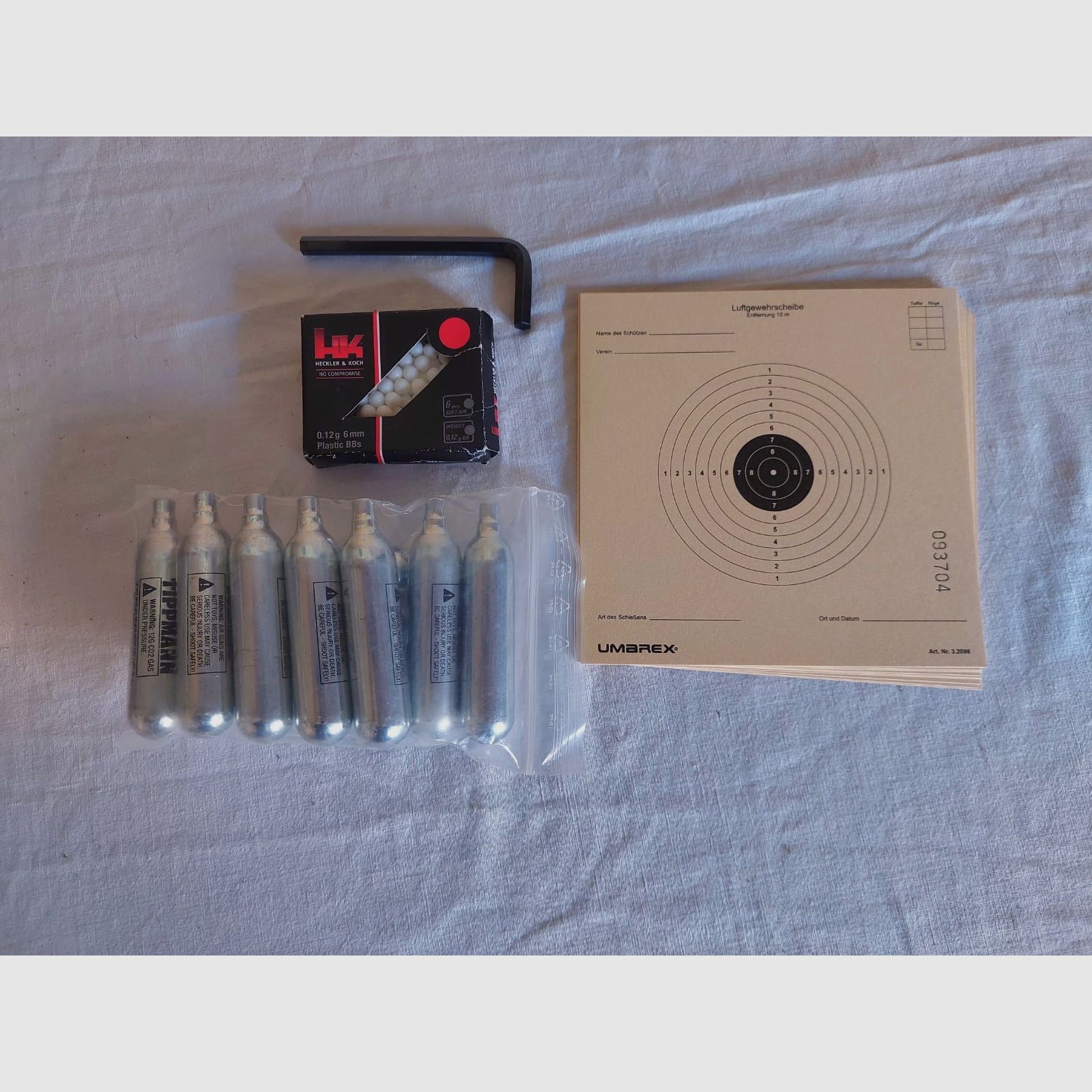 HK USP 6mm CO2 GBB con accesorios