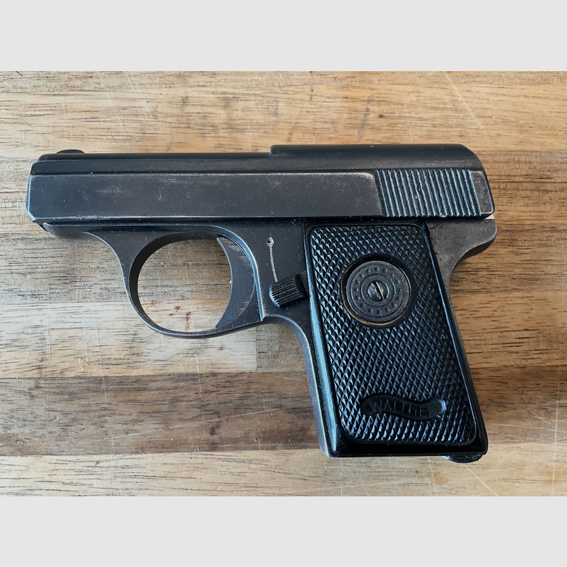 Walther Modell 9