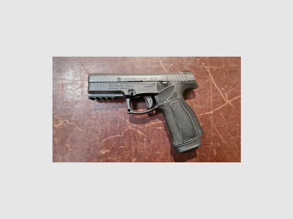 Gebraucht - Pistole L9-A2 MF Kal.9x19 STEYR-MANLICHER, Bild 2 von 5