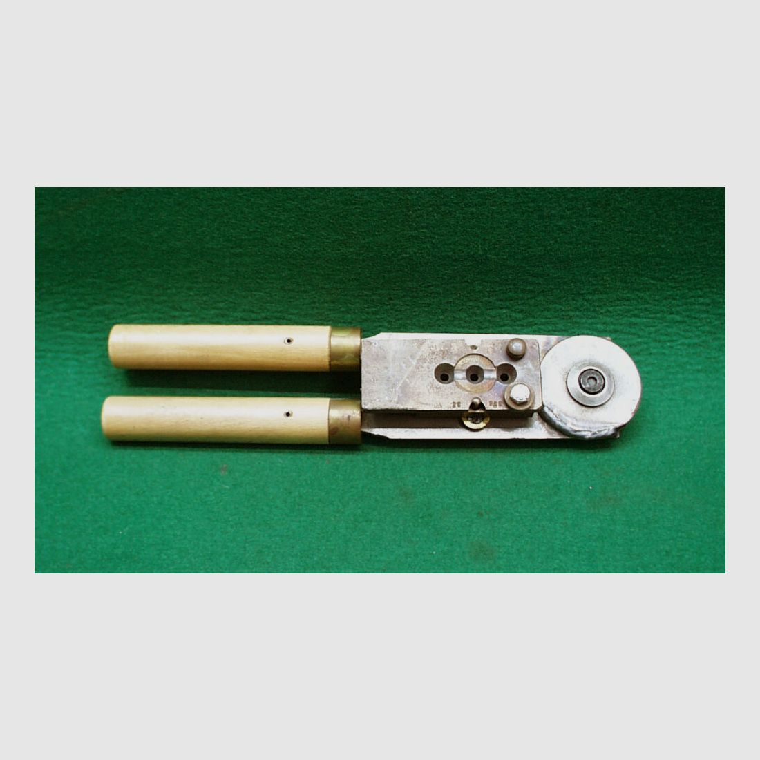 Gießkokille 3-fach mit Griffzange .376, gebraucht