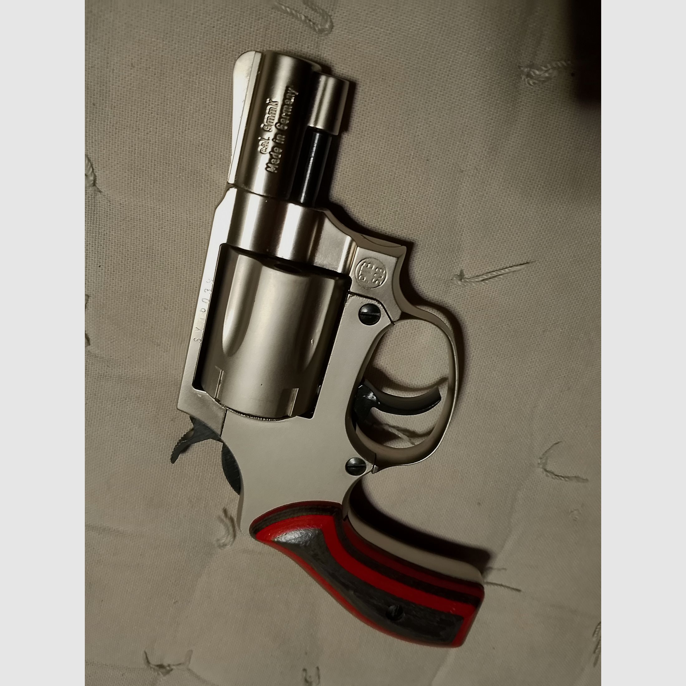 Reck Arnsberg 9mm  Revolver Schreckschuß knall gebraucht mit Schichtholz Griffen