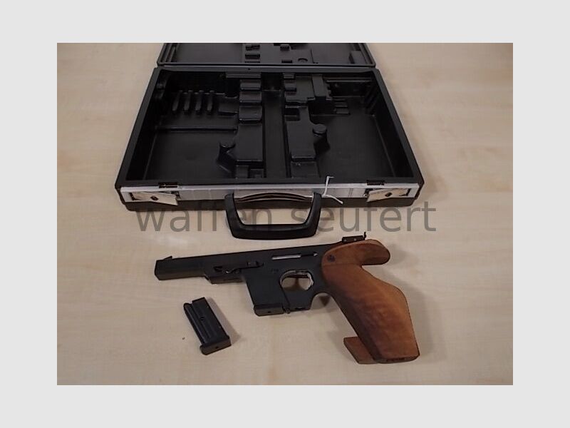 Walther OSP .22short Schnellfeuerpistole + Ersatzmagazin