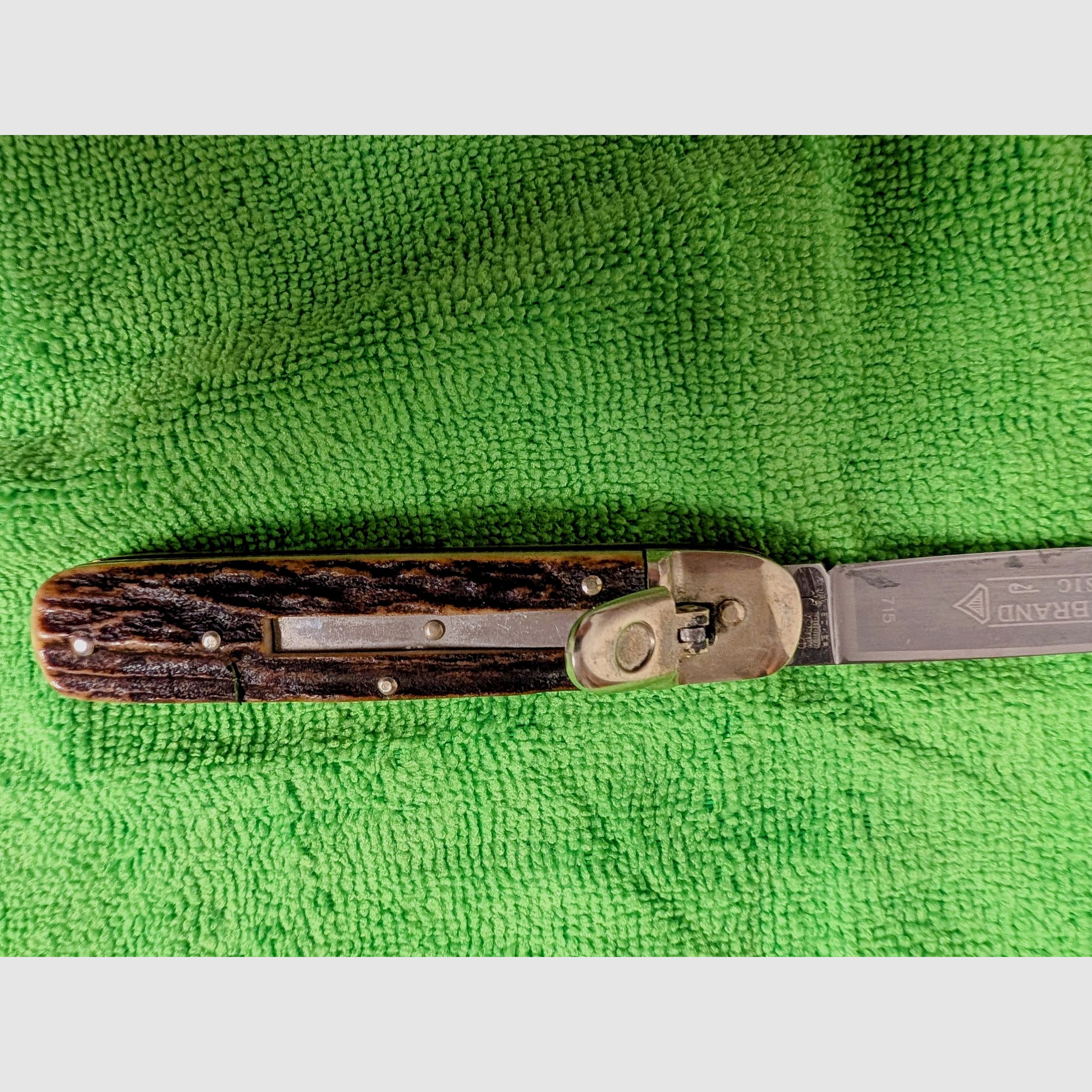 Böker Tree Brand Classic lever action knife – genuine stag horn, unpolished (blade 8 cm, compliant with weapons law)