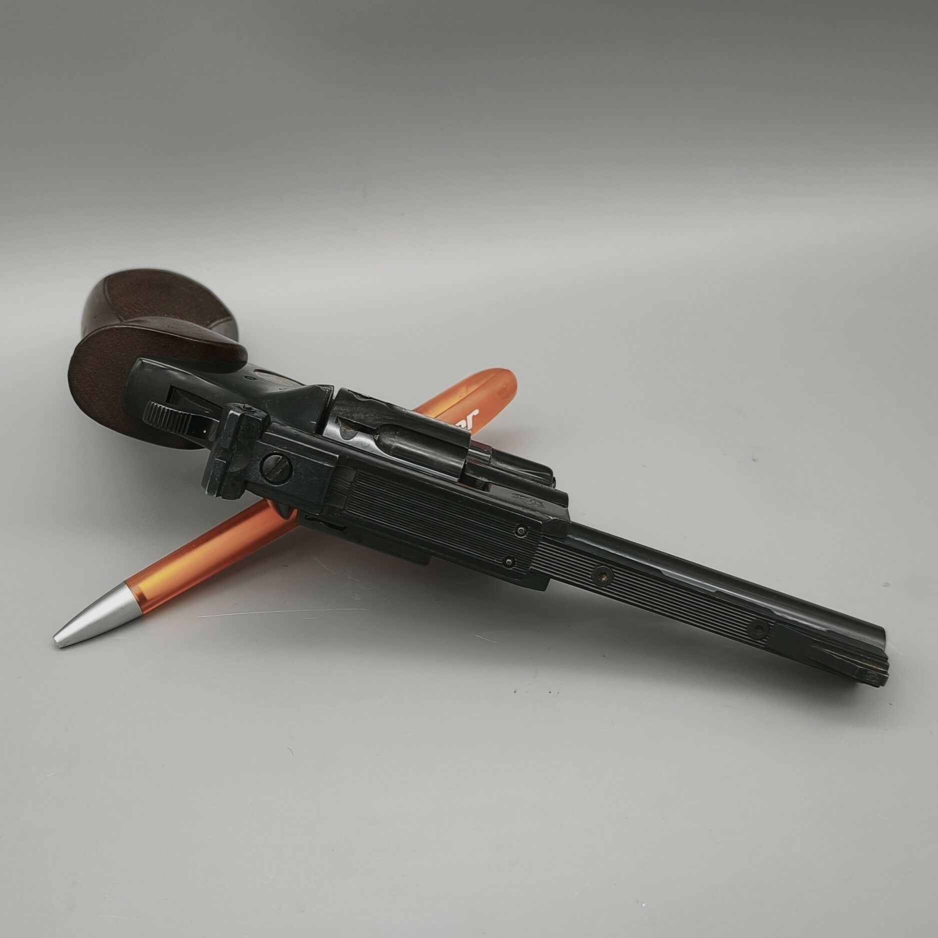 Revolver Weihrauch Arminius HW4 4" 4mm RF Long "Sans besoin" #139 4mmRF Long