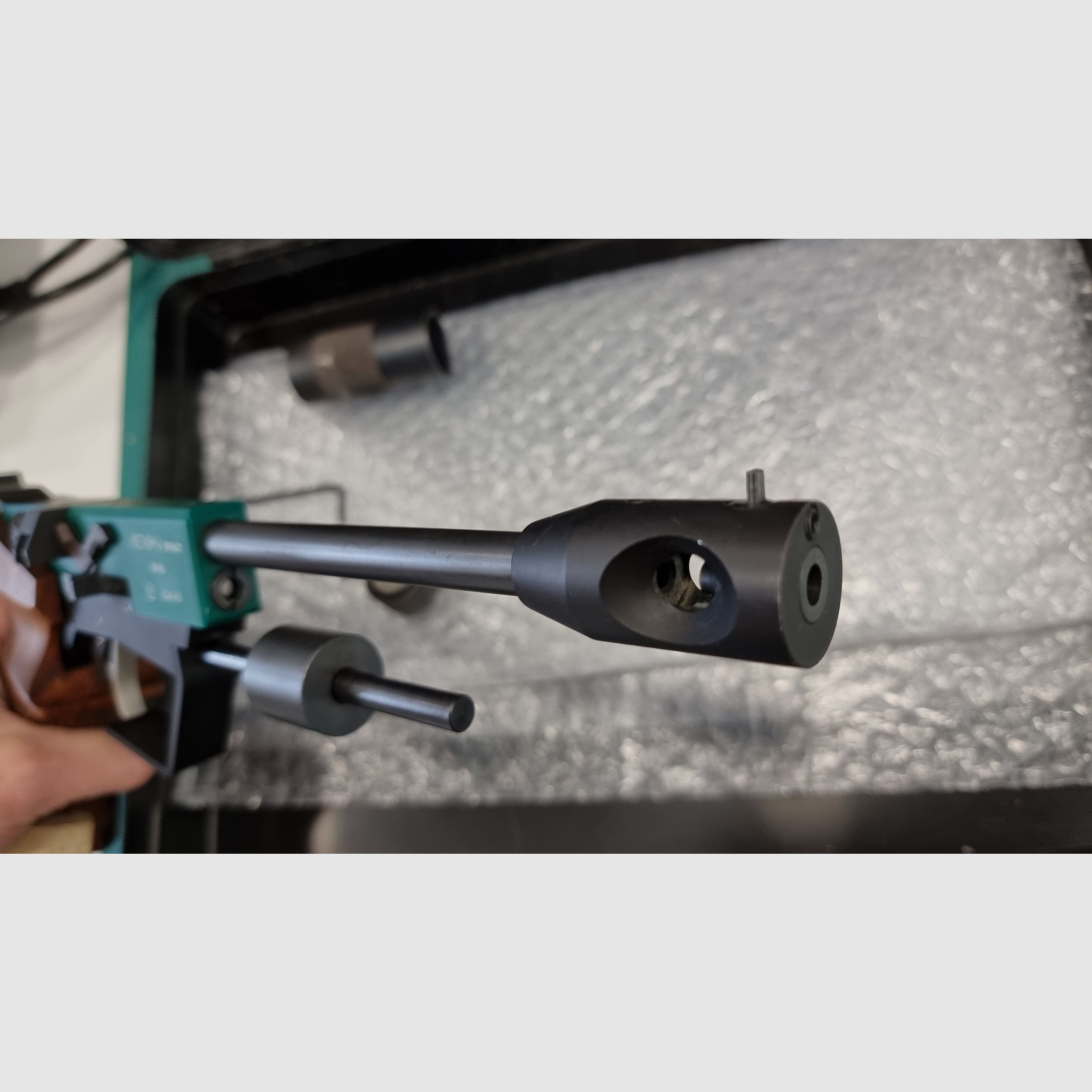 BRNO Aeron B96 -CO2 Luftpistole- FÜR TEILE