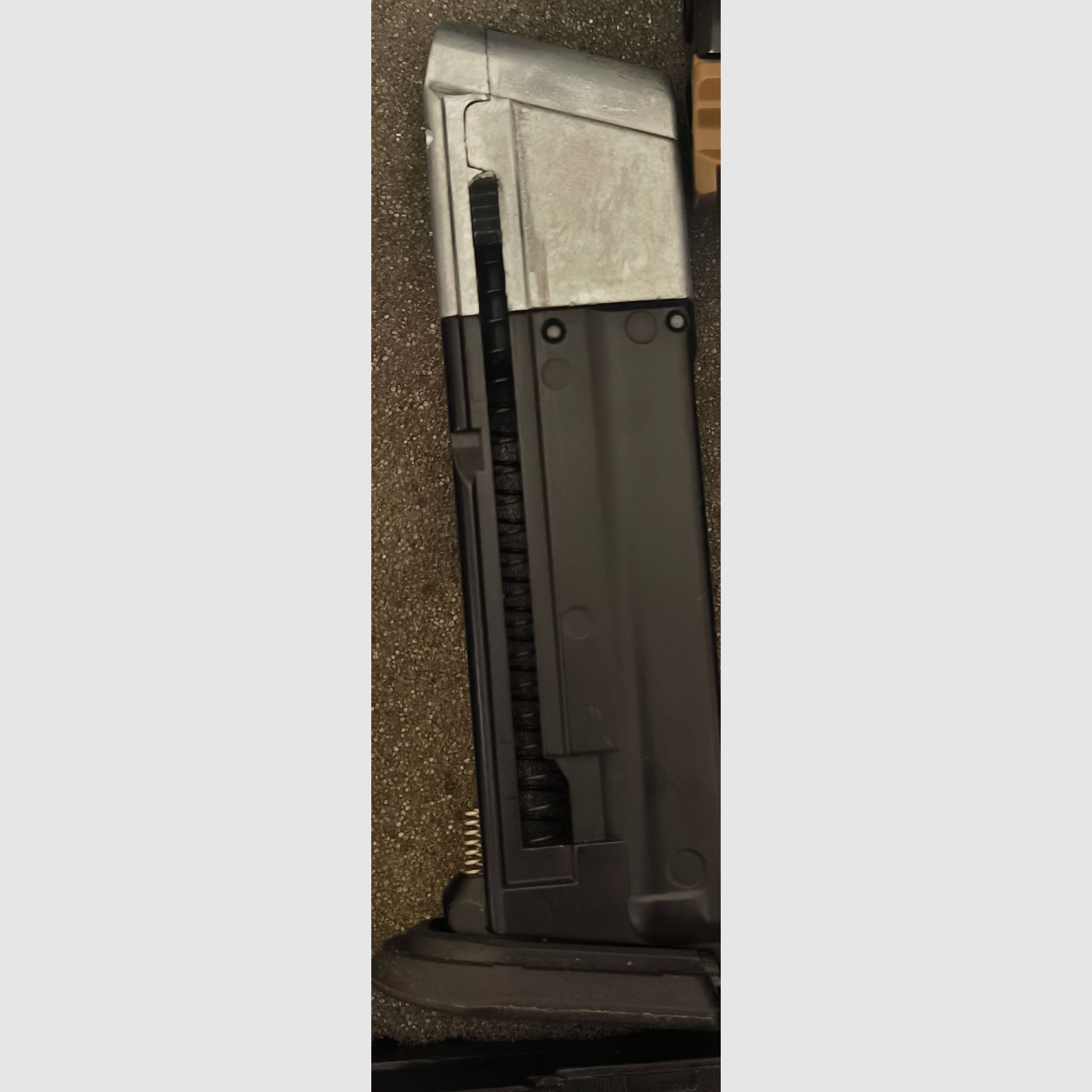 ⚠️ Achtung MagFed Freunde, Walther PPQ M2 T4E - Farbe Dark Earth Brown, Kaliber .43  &  Max Tactical Pistolen Koffer +1 Packung 5er Max Tactical Co2-Kartuschen ⚠️ Versandkosten Frei!! 