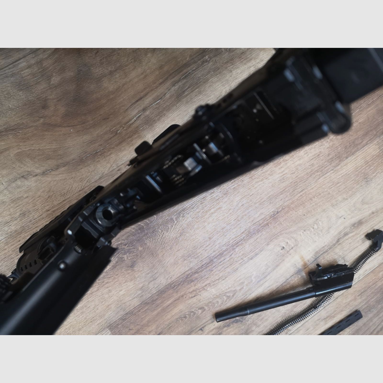 Kalaschnikov USA - KR-9 SBR Sport, carabine semi-automatique en calibre 9mm Luger, PCC, avec 6 chargeurs, mallette et certificat BKA, état d'origine - Limité