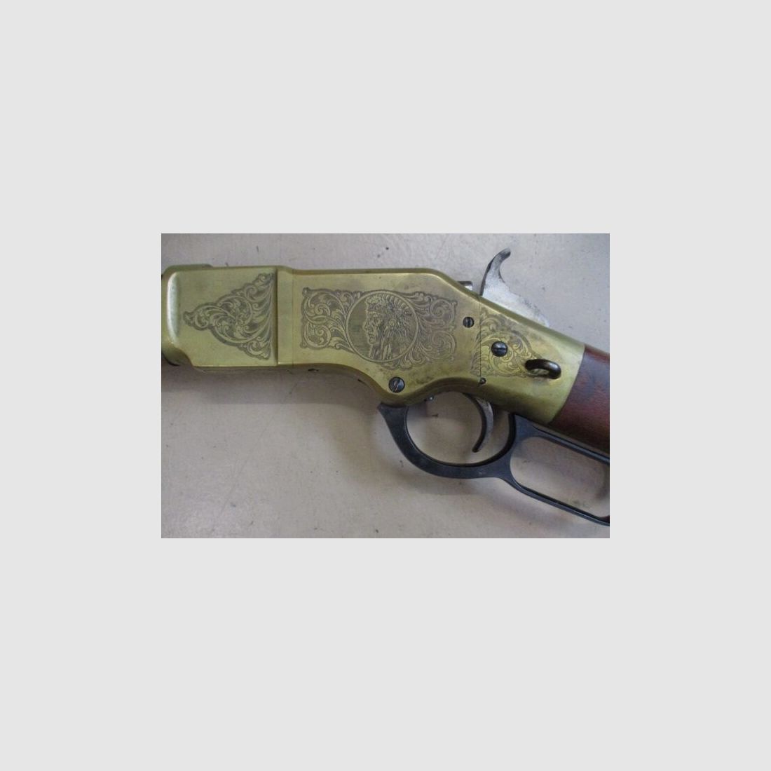 Unterhebelrepetierbüchse Hege-Uberti Mod. 66 Yellow Boy mit Gravur 66 Carbine