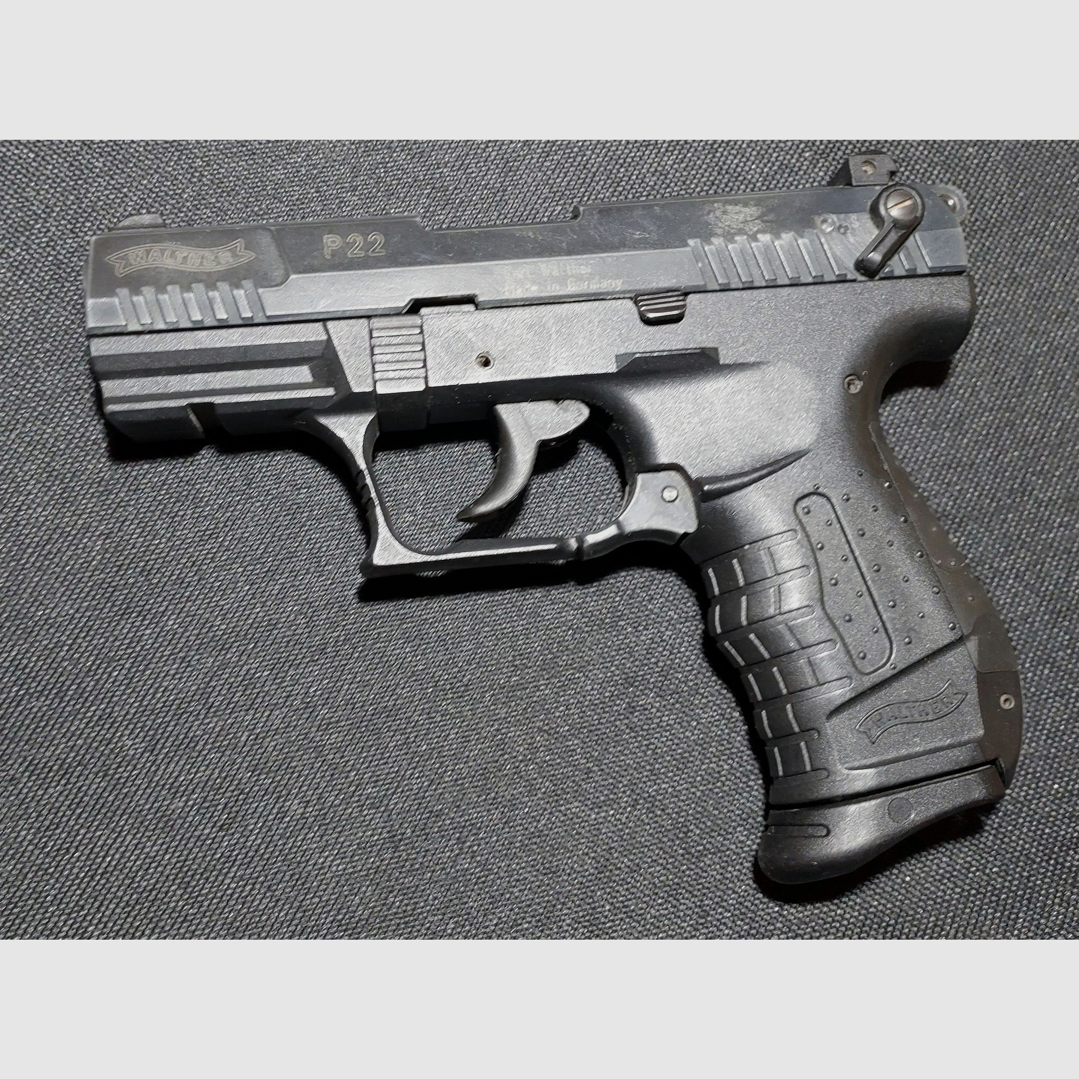 Walther P22 (P 22 Classic) blank firing pistol 9mm P.A.K. (PTB 778)