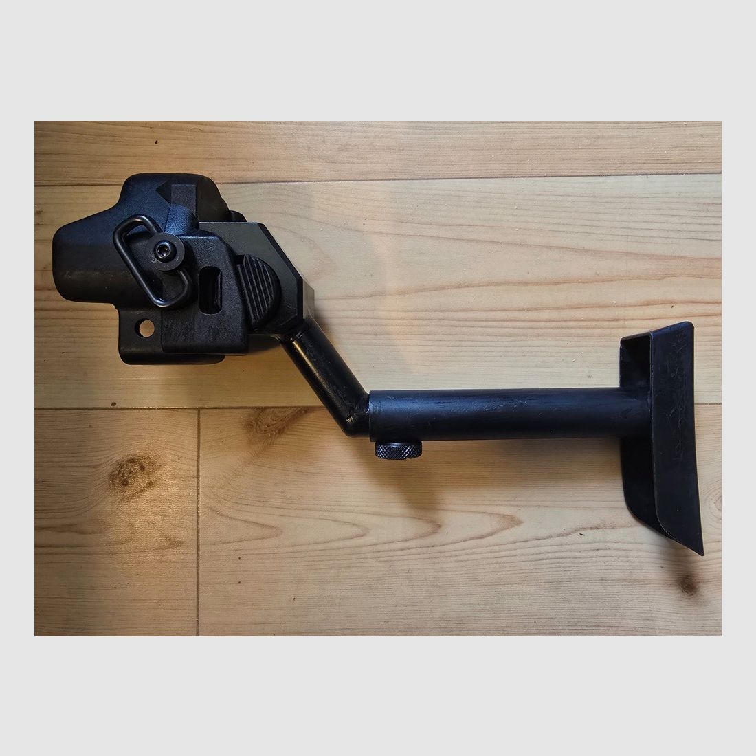 Sehr Seltene B&T Schulterstütze klappbar Helmversion für die MP5/ SP5 / Niederländischen Marechaussee/Zugriffsteam.