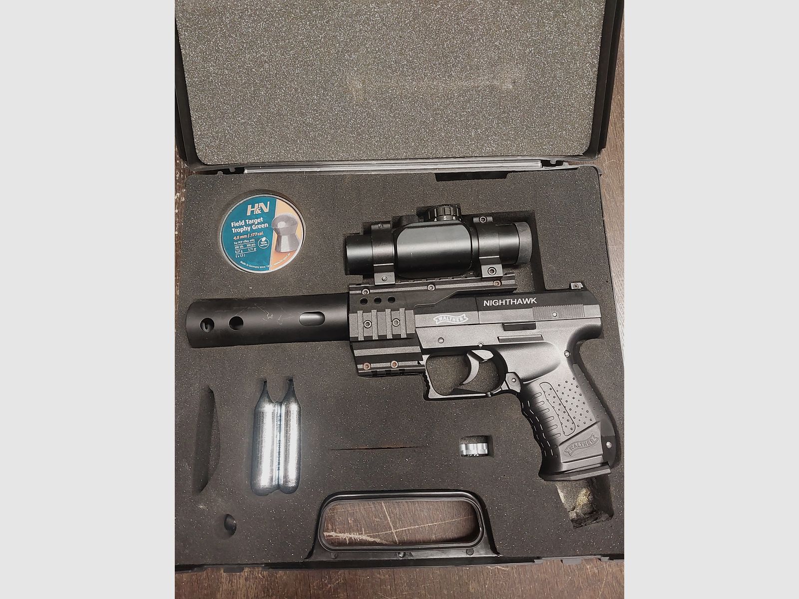 Walther Nighthawk co2