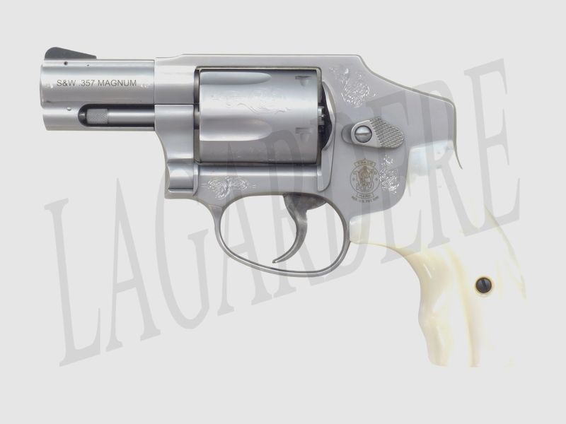 SMITH & WESSON 640 CENTENNIAL ENGRAFIERT NACRE 2.125" (REVOLVER)